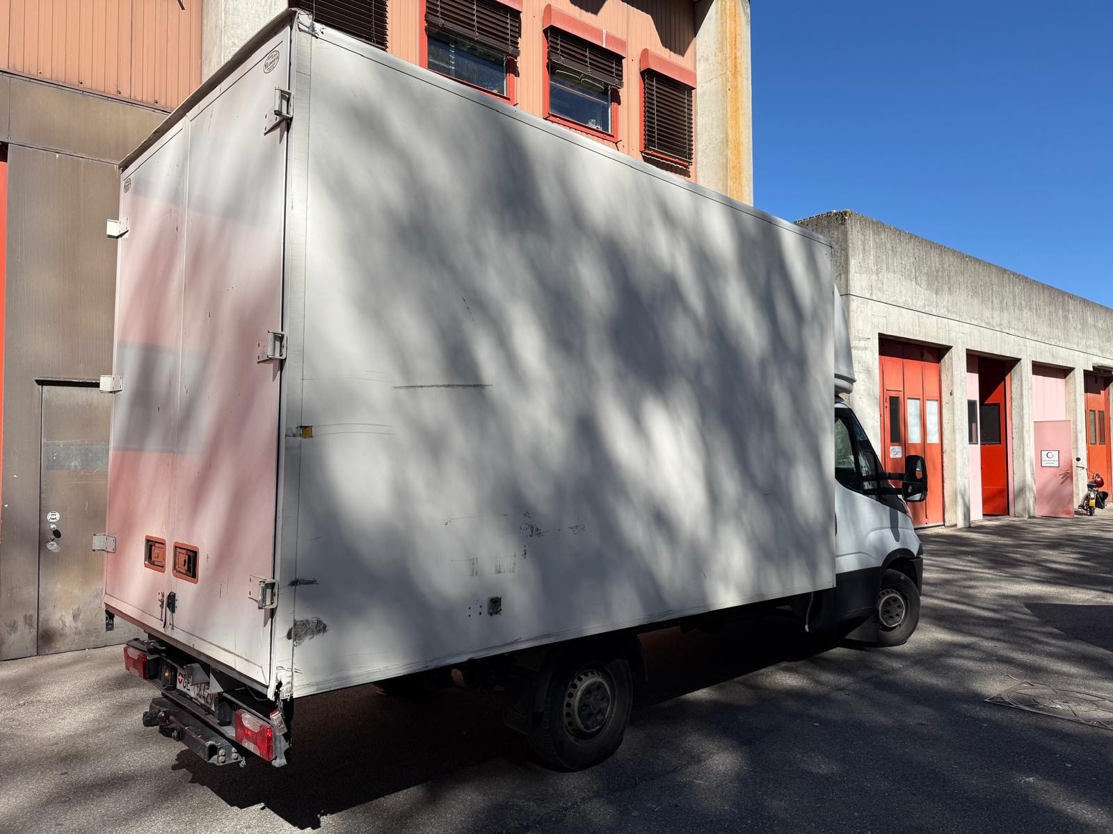 IVECO 35 S 15-image-4