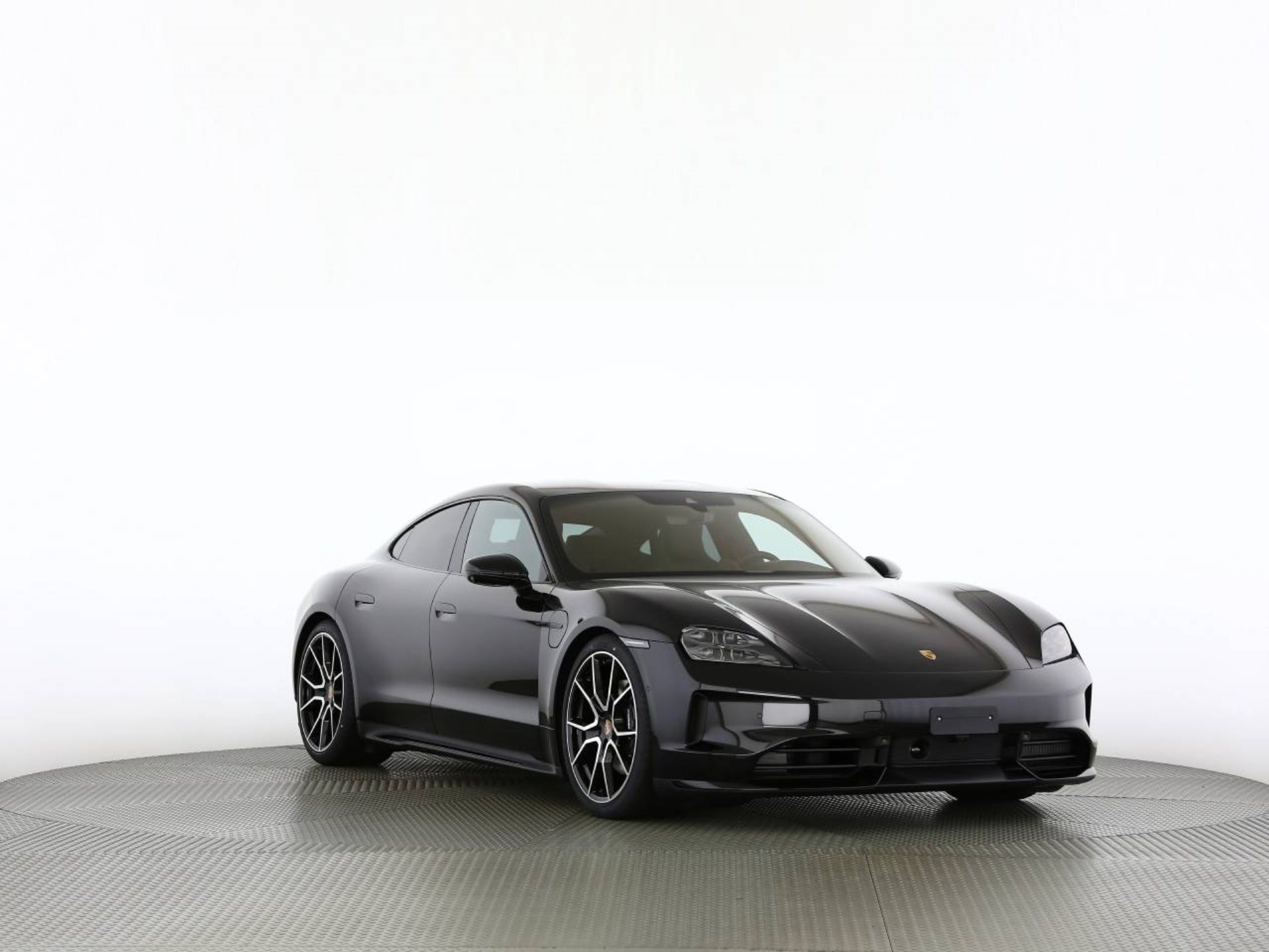 PORSCHE Taycan 4 Black Edition-image-0