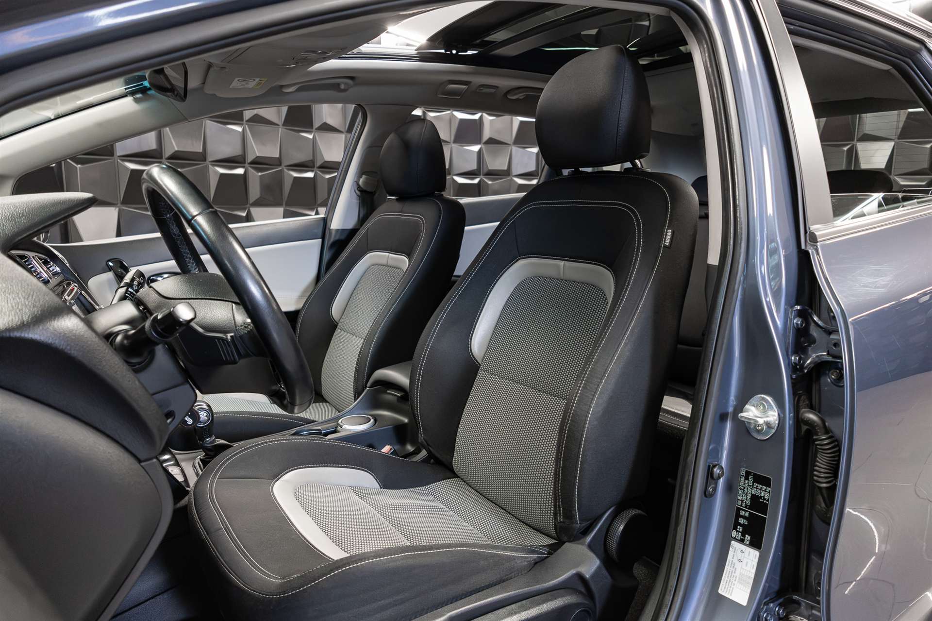 KIA Kia Cee'd Sportswagon-image-13