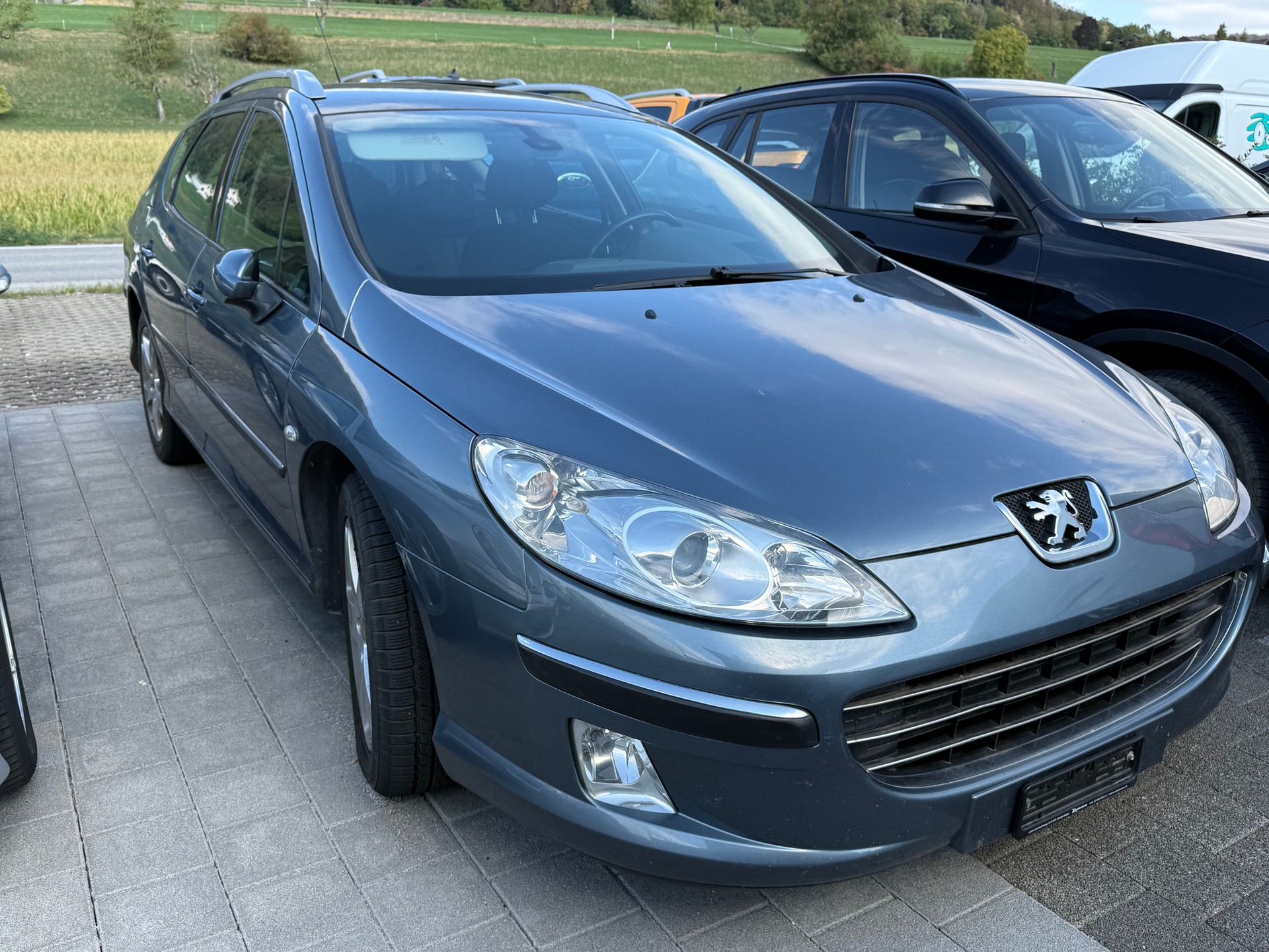 PEUGEOT 407 SW 2.0 HDI Dynamic Edition-image-1