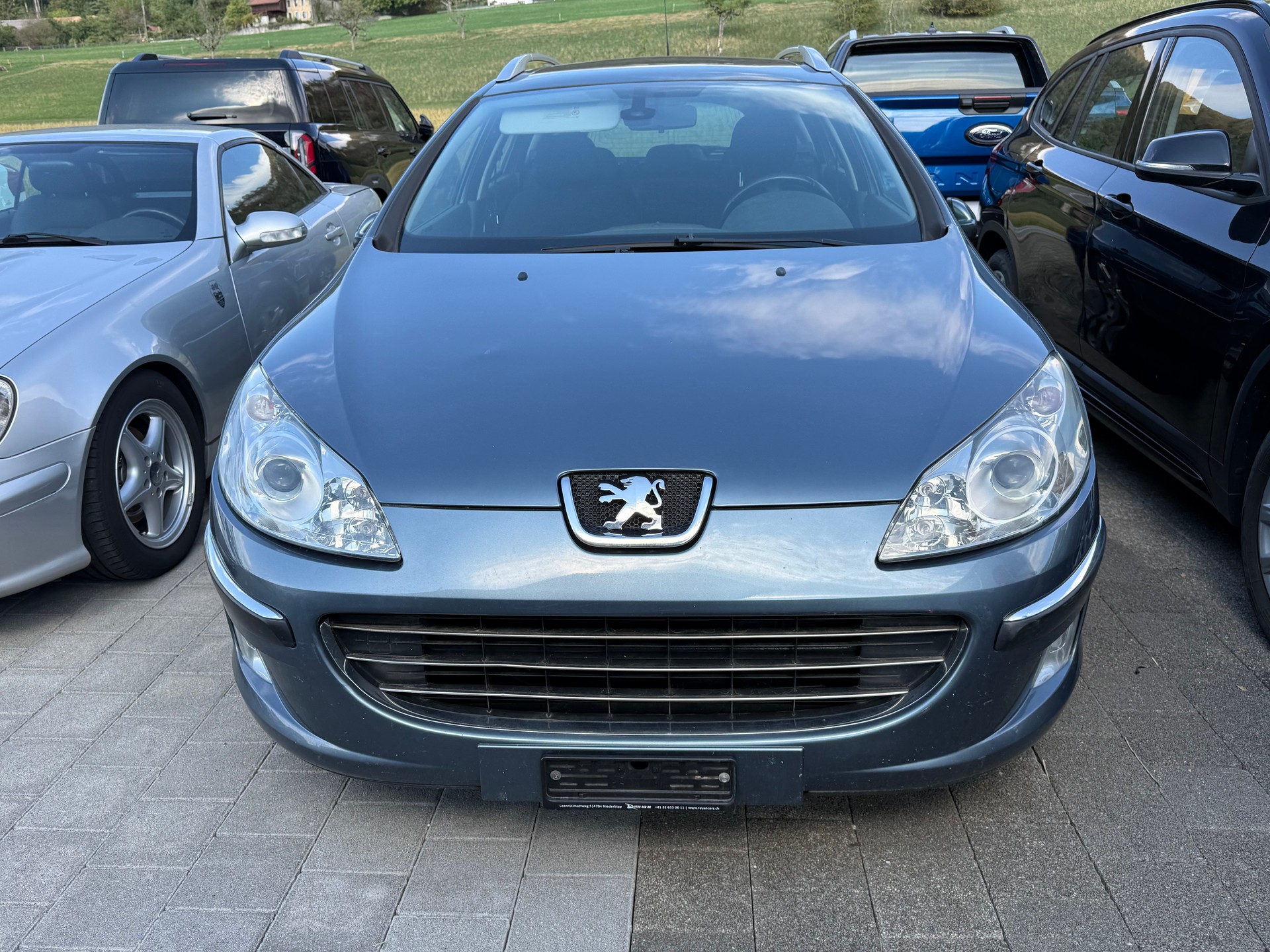 PEUGEOT 407 SW 2.0 HDI Dynamic Edition-image-5