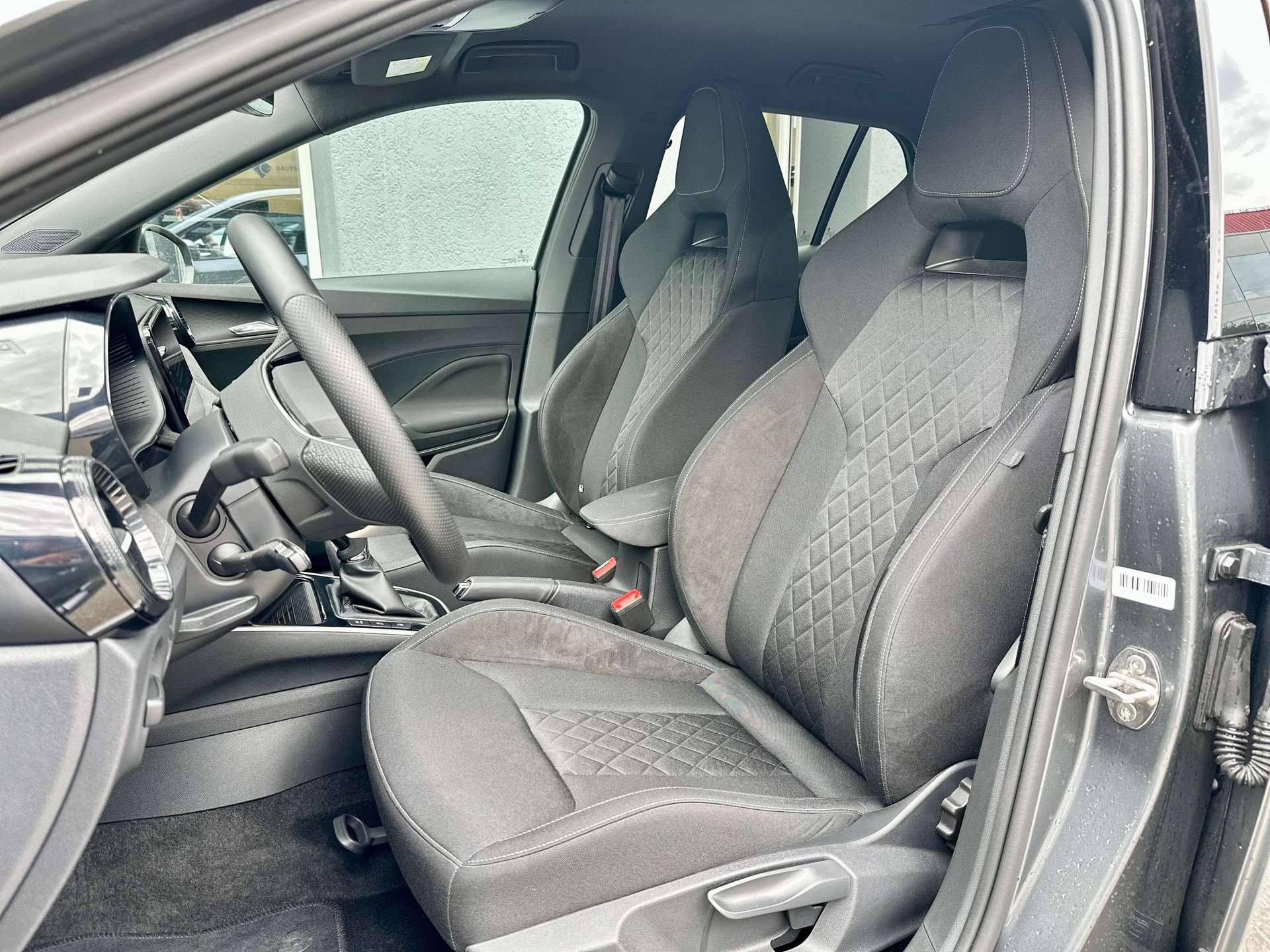 SKODA Fabia 1.0 TSI Selection DSG-image-4