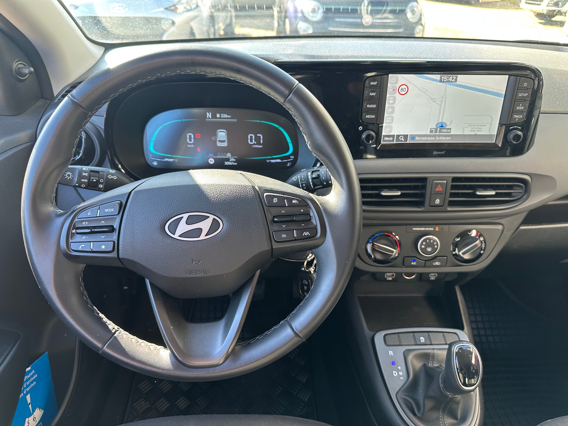 HYUNDAI i10 1.0 Origo Aut.-image-8