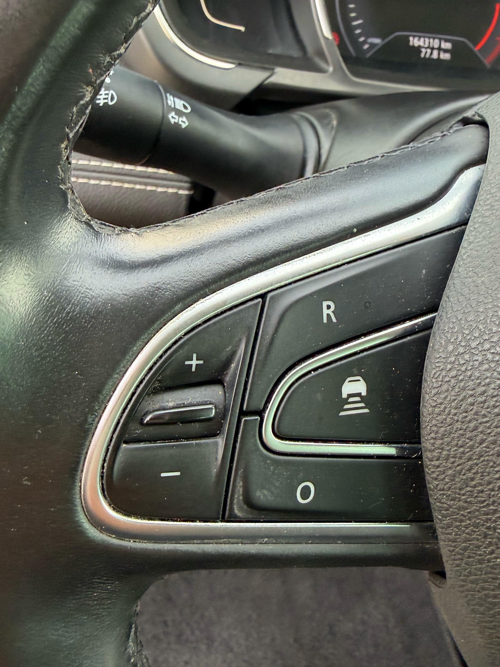 RENAULT Grand Scénic 1.6 dCi Intens EDC-image-15