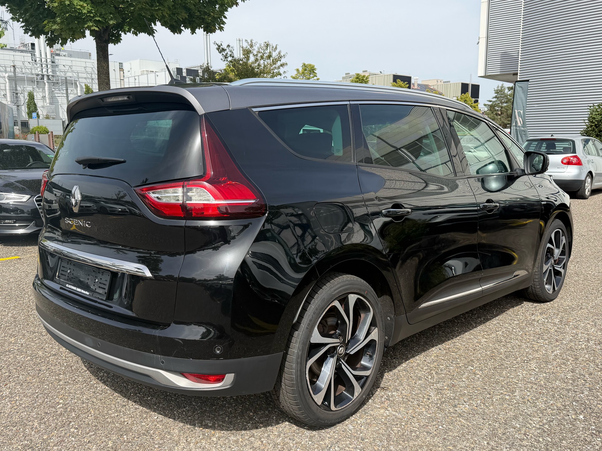 RENAULT Grand Scénic 1.6 dCi Intens EDC-image-4