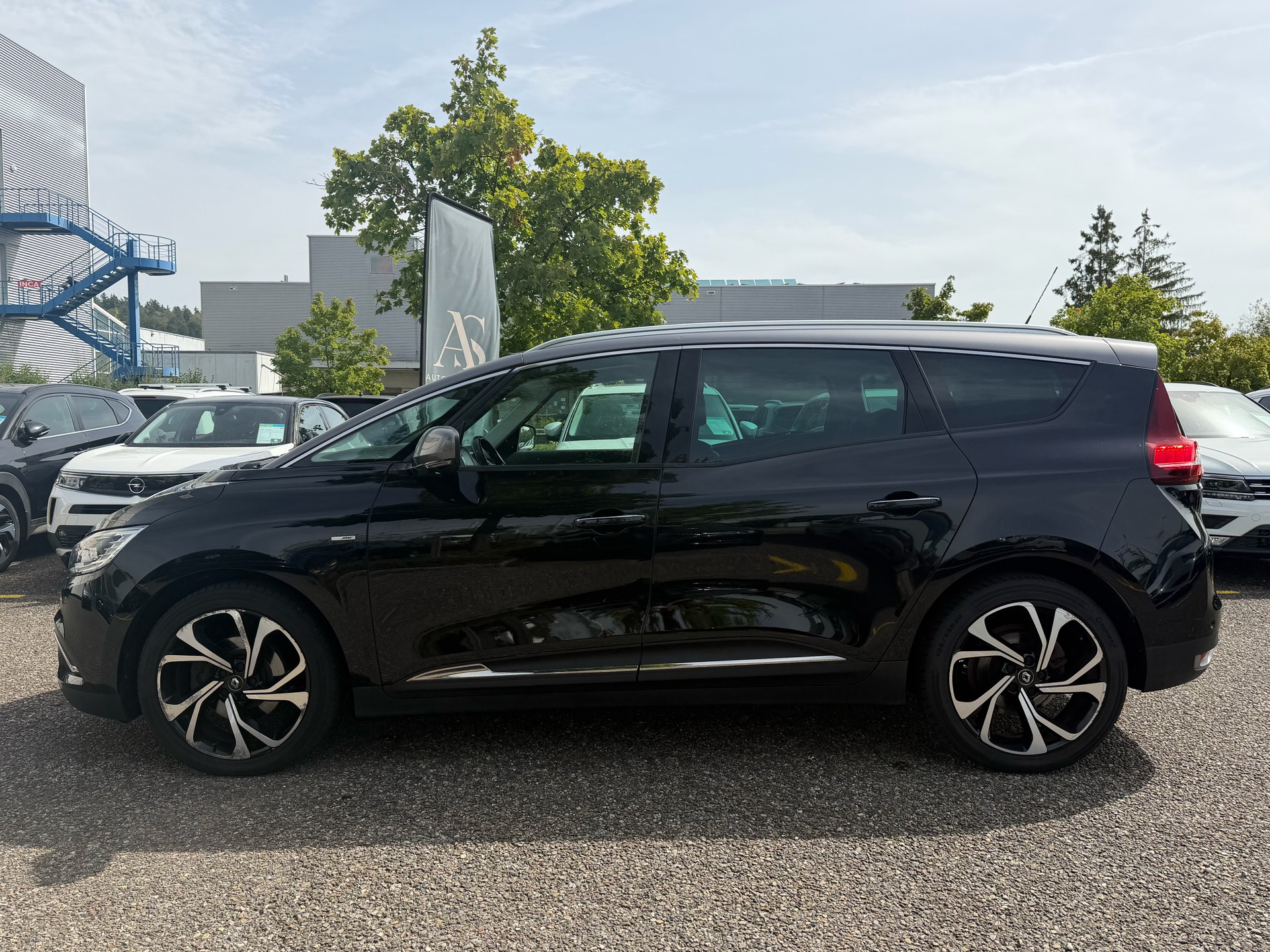RENAULT Grand Scénic 1.6 dCi Intens EDC-image-7