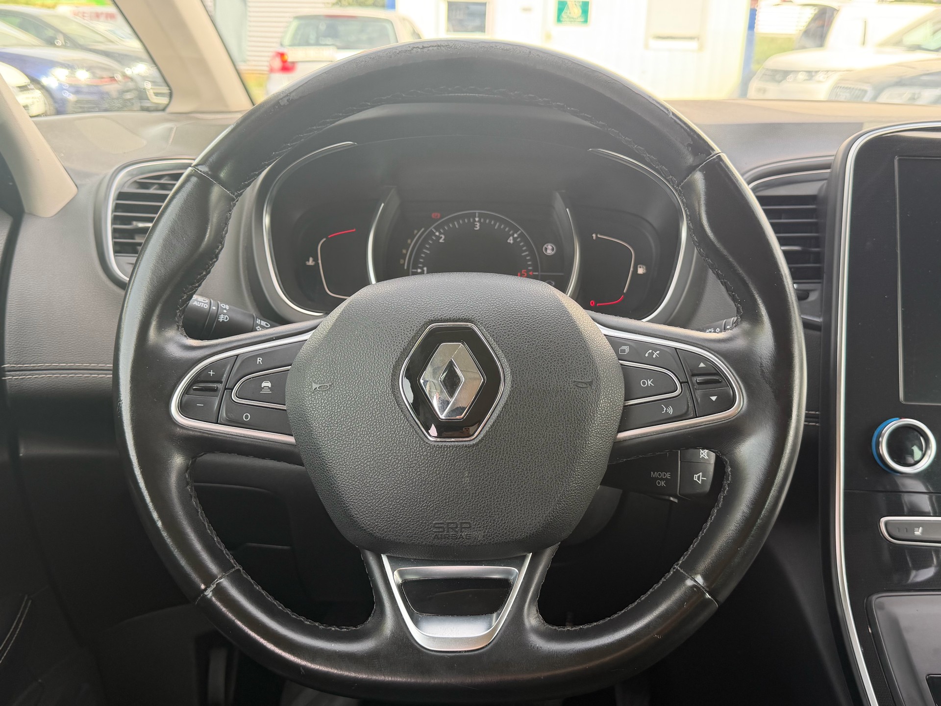 RENAULT Grand Scénic 1.6 dCi Intens EDC-image-12