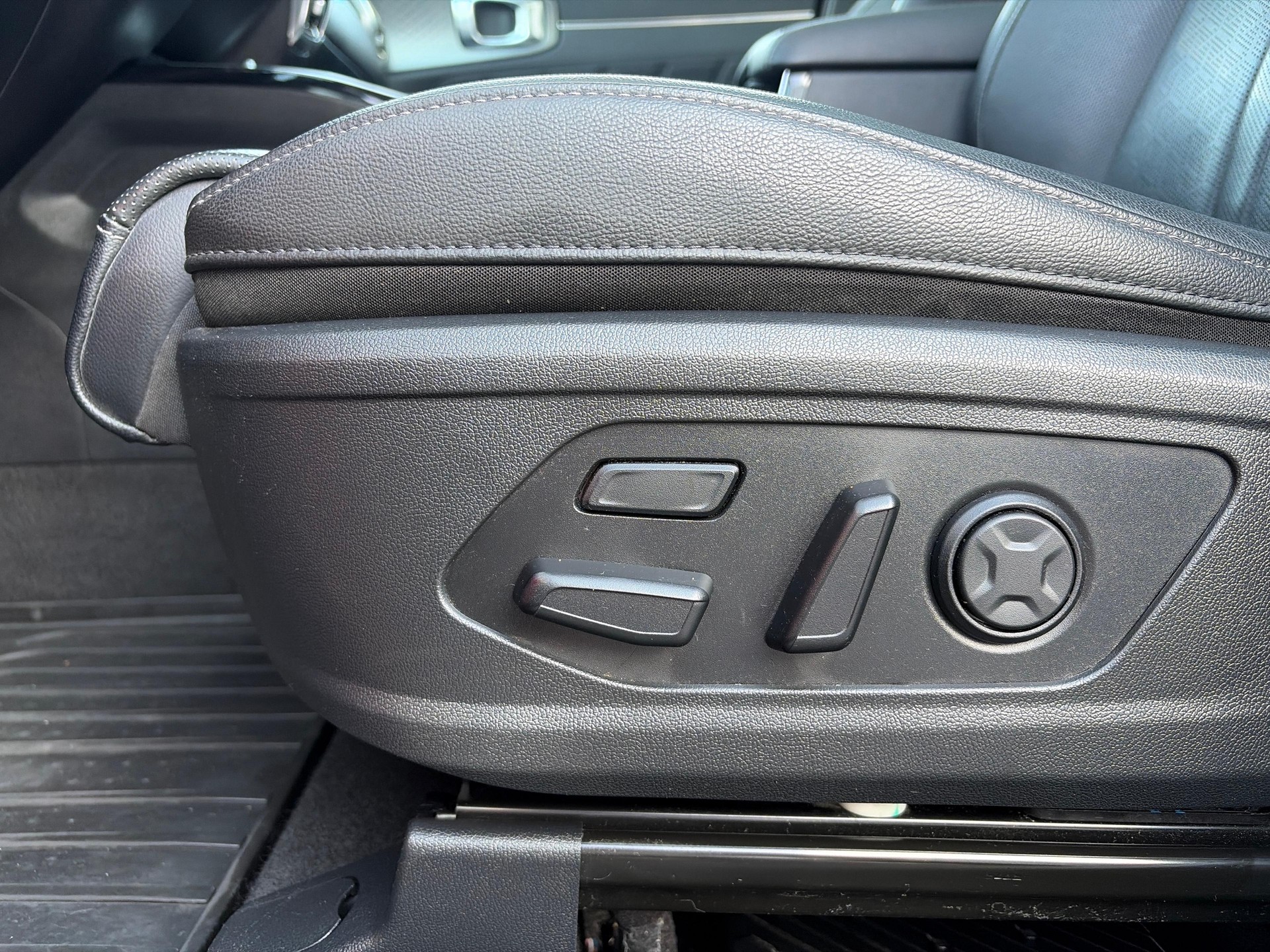 KIA Sorento 2.2 SmartD Style 7P-image-11