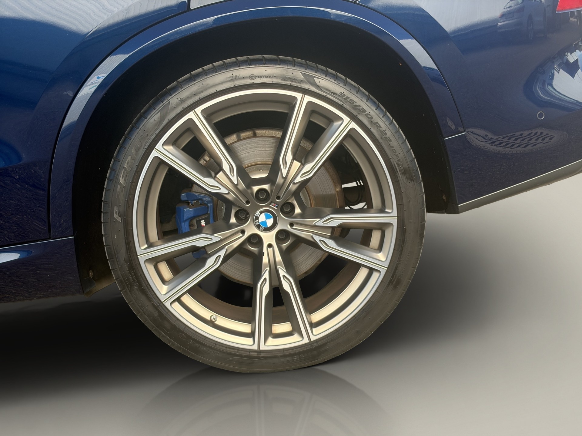 BMW X5 xDrive M50d Steptronic Individual-image-17