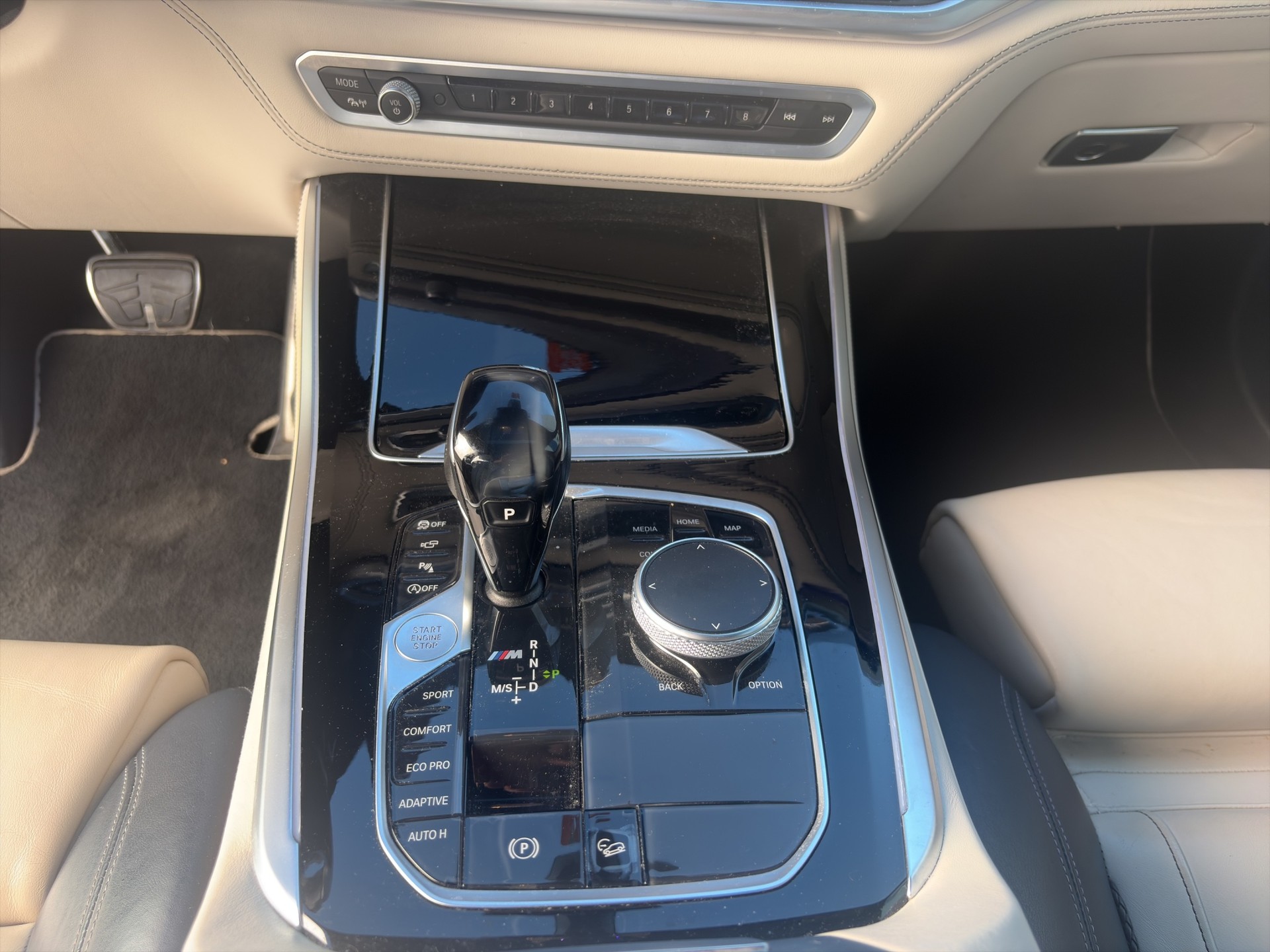 BMW X5 xDrive M50d Steptronic Individual-image-10