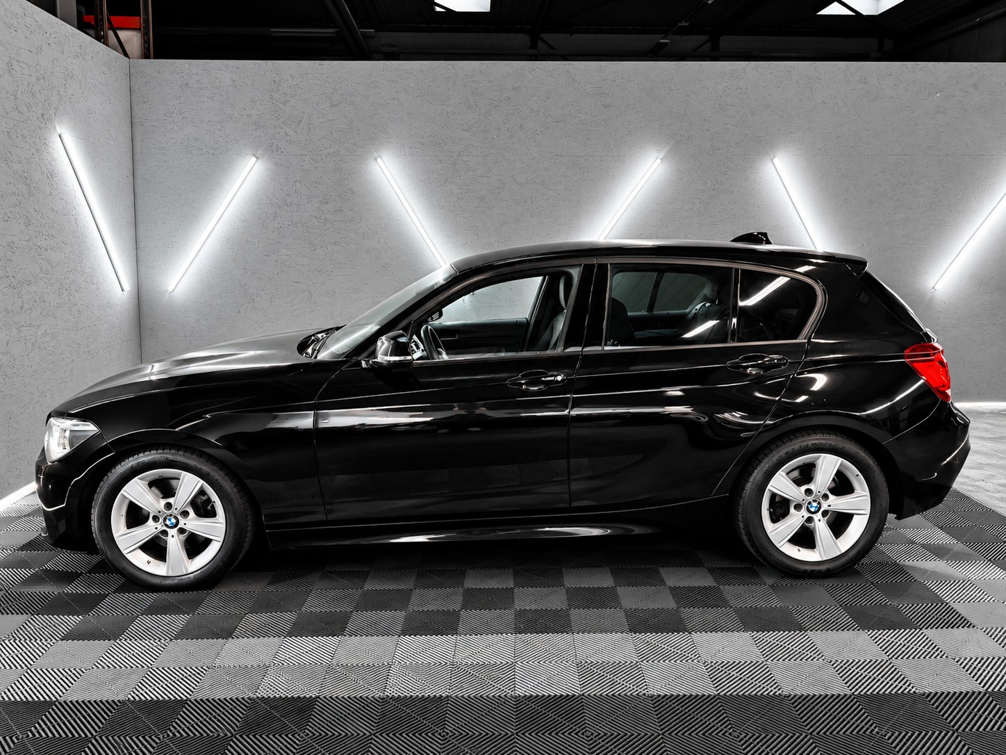 BMW 125d M-Sport-image-3
