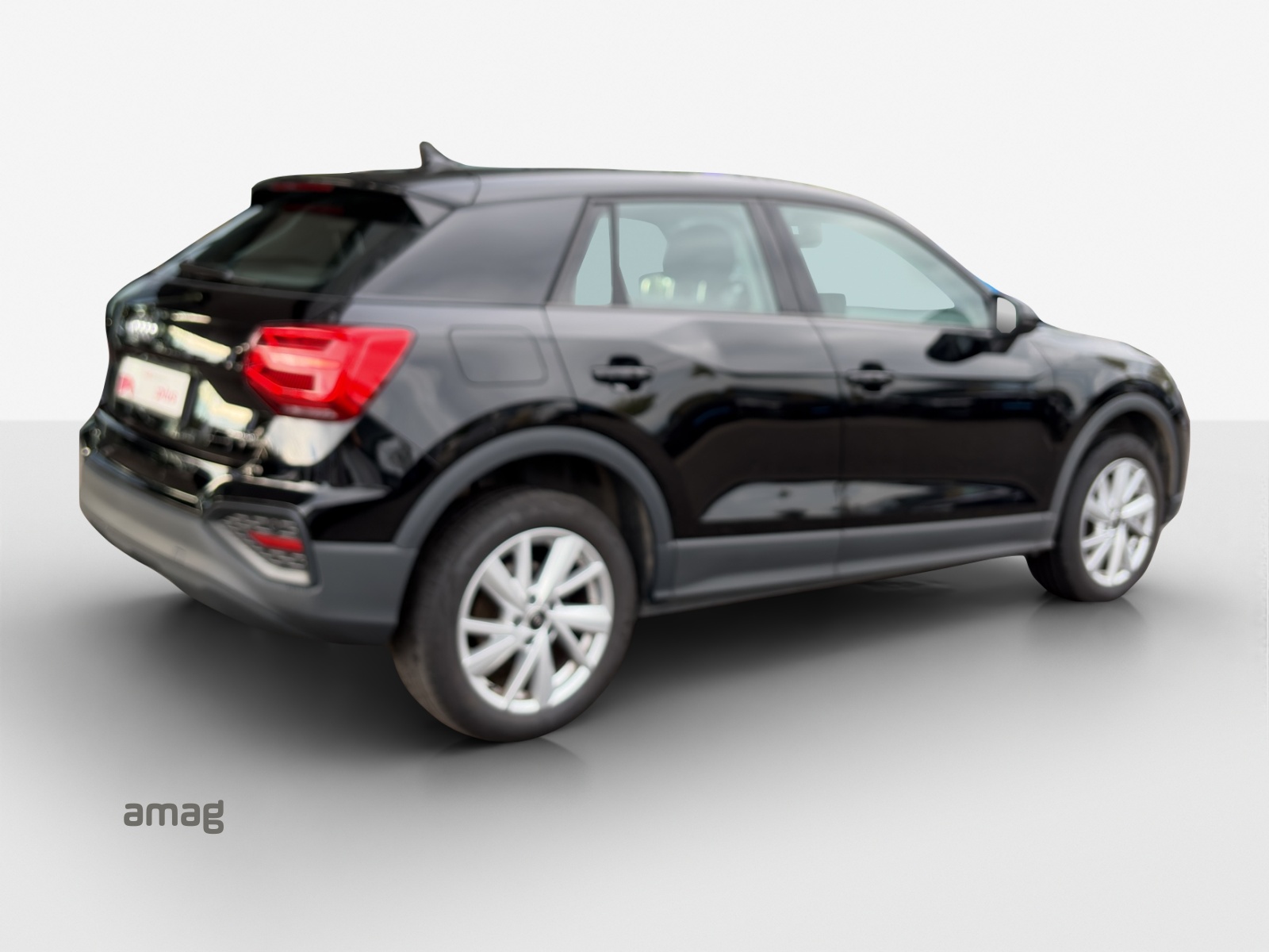 AUDI Q2 40 TFSI Attraction quattro S-tronic-image-4