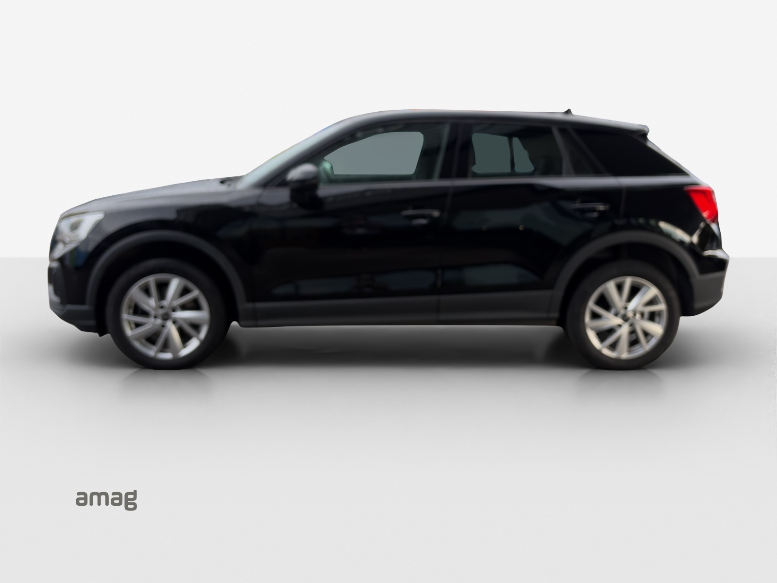 AUDI Q2 40 TFSI Attraction quattro S-tronic-showroom-element-1