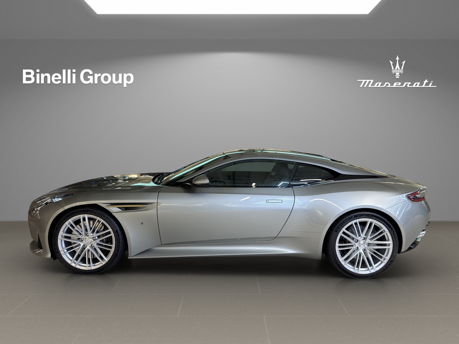 ASTON MARTIN Coupé 4.0 V8 Bi-Turbo "1 of 60 Goldfinger Edition"-showroom-element-1