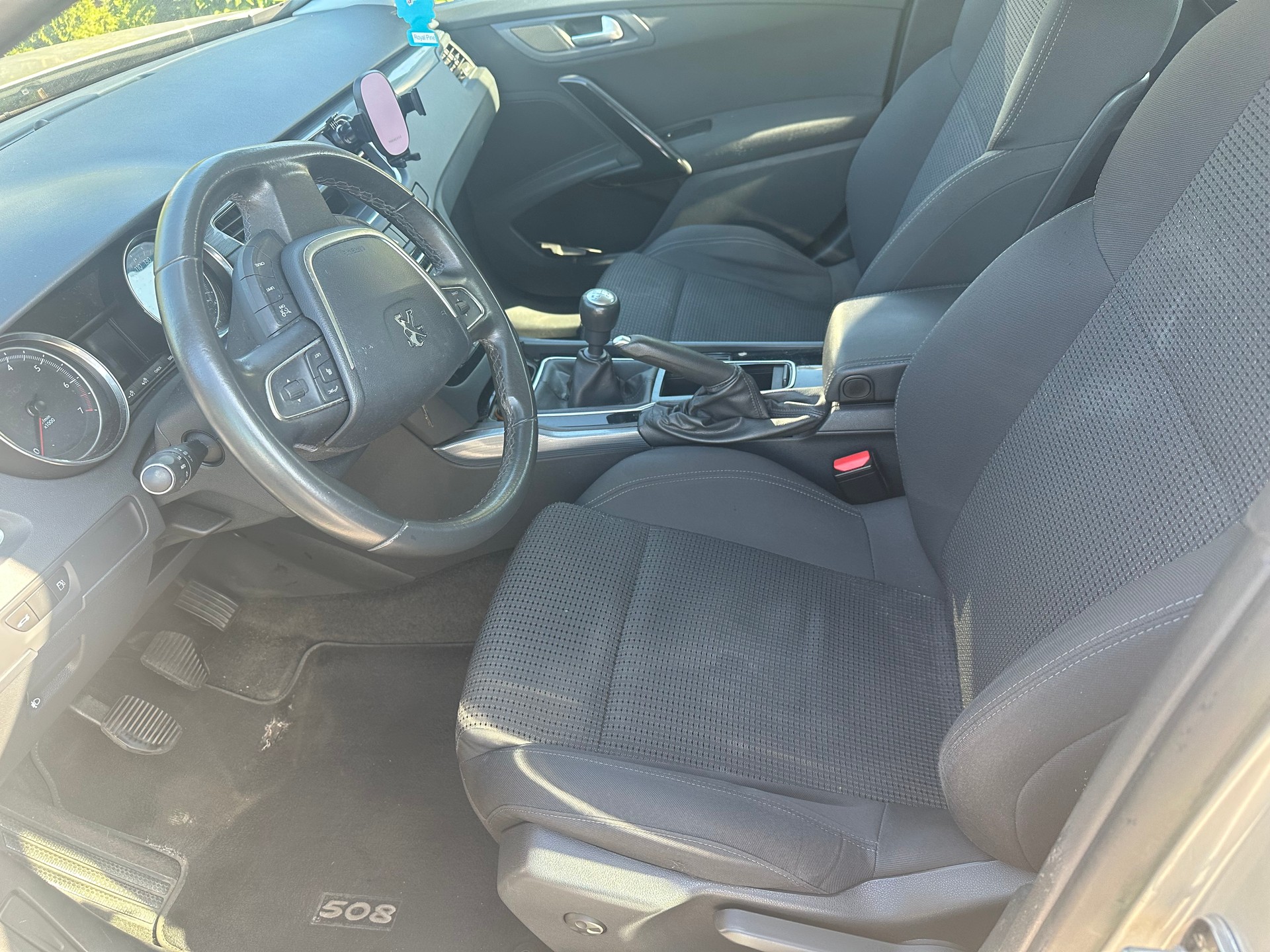 PEUGEOT 508 SW 1.6 16V T Active-image-9