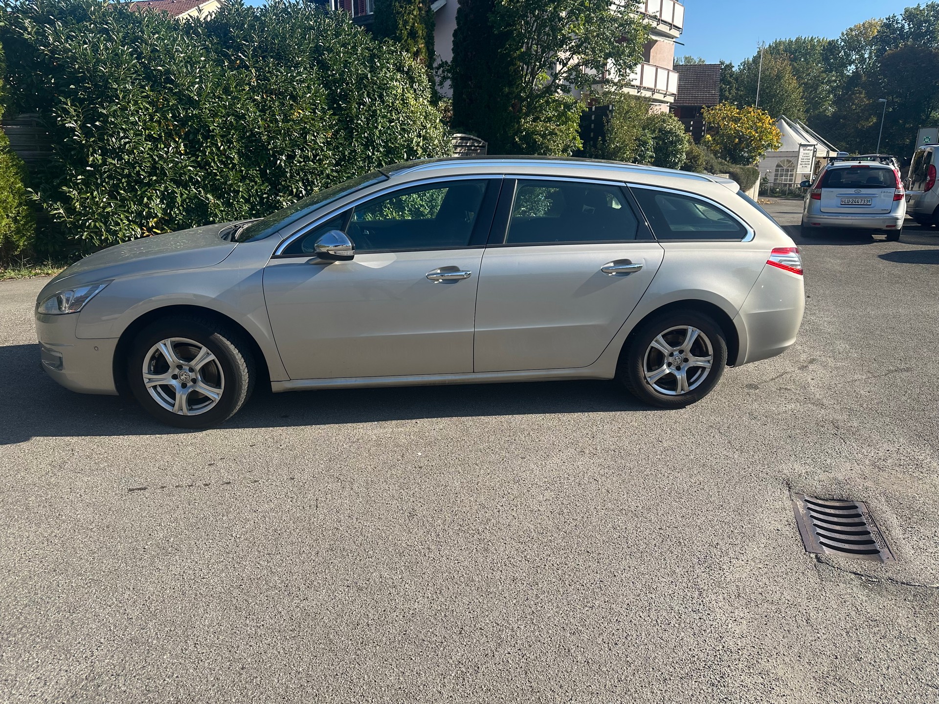 PEUGEOT 508 SW 1.6 16V T Active-image-1