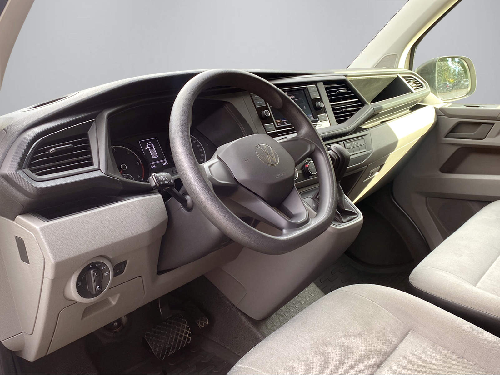VW Transporter T6.1 Fourgon DSG-image-9