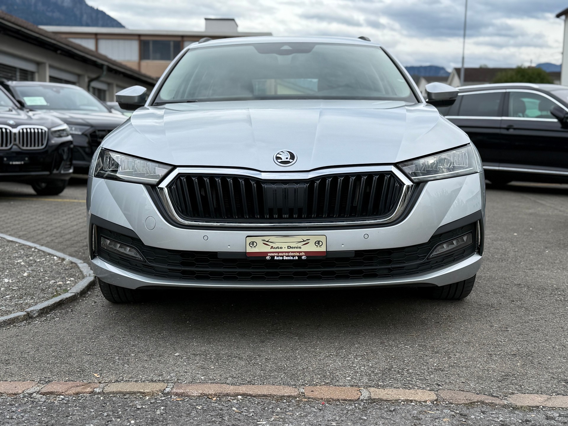 SKODA Octavia Combi 2.0 TDI Ambition 4x4 DSG-image-1