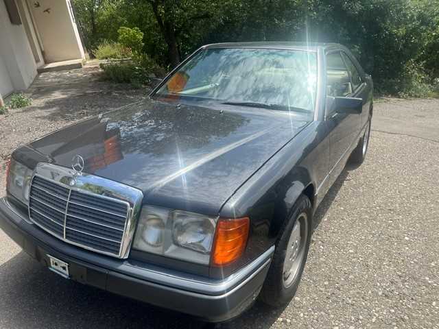 MERCEDES-BENZ 300 CE-image-0