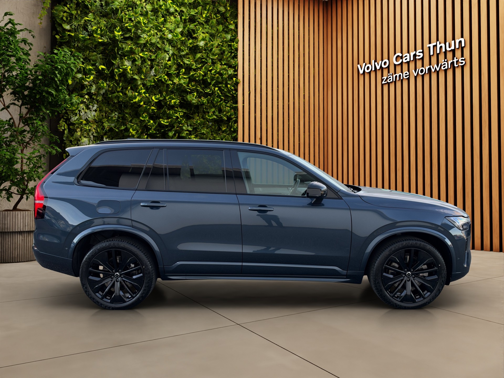 VOLVO XC90 2.0 T8 TE Black Edition eAWD-showroom-element-3