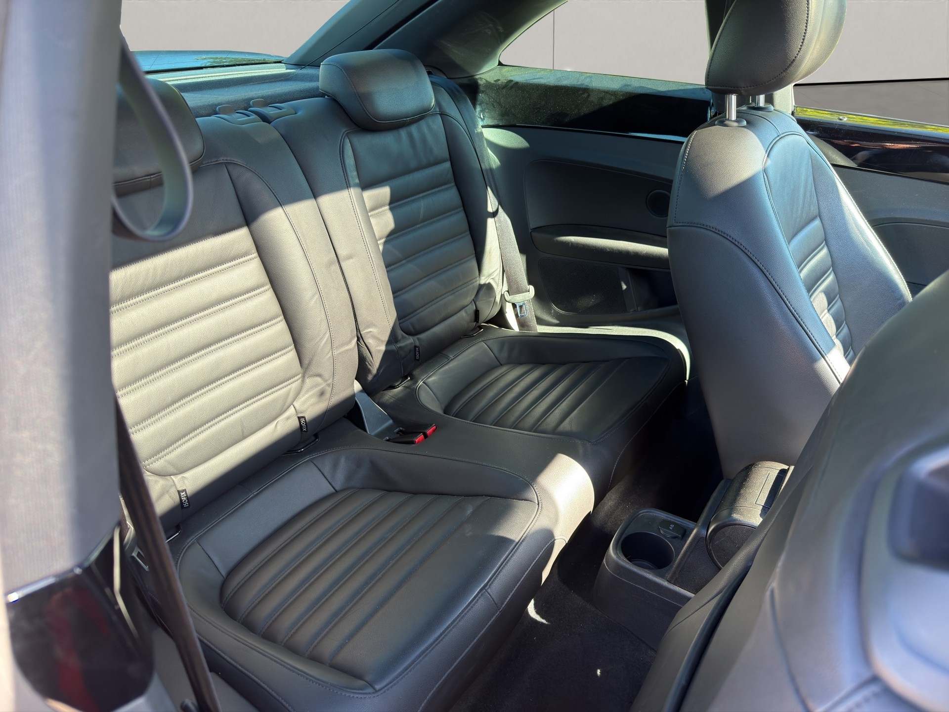 VW Beetle 2.0 TSI Sport DSG-image-6