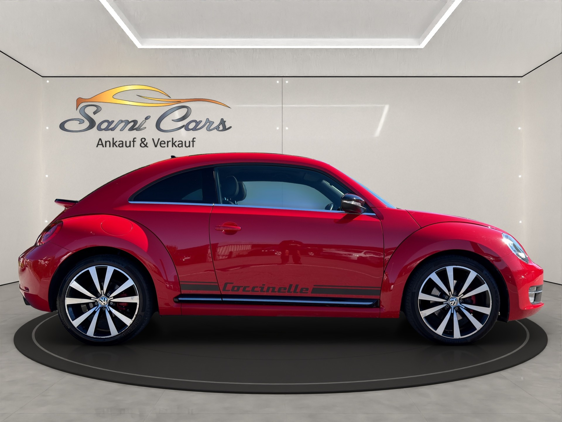 VW Beetle 2.0 TSI Sport DSG-showroom-element-1