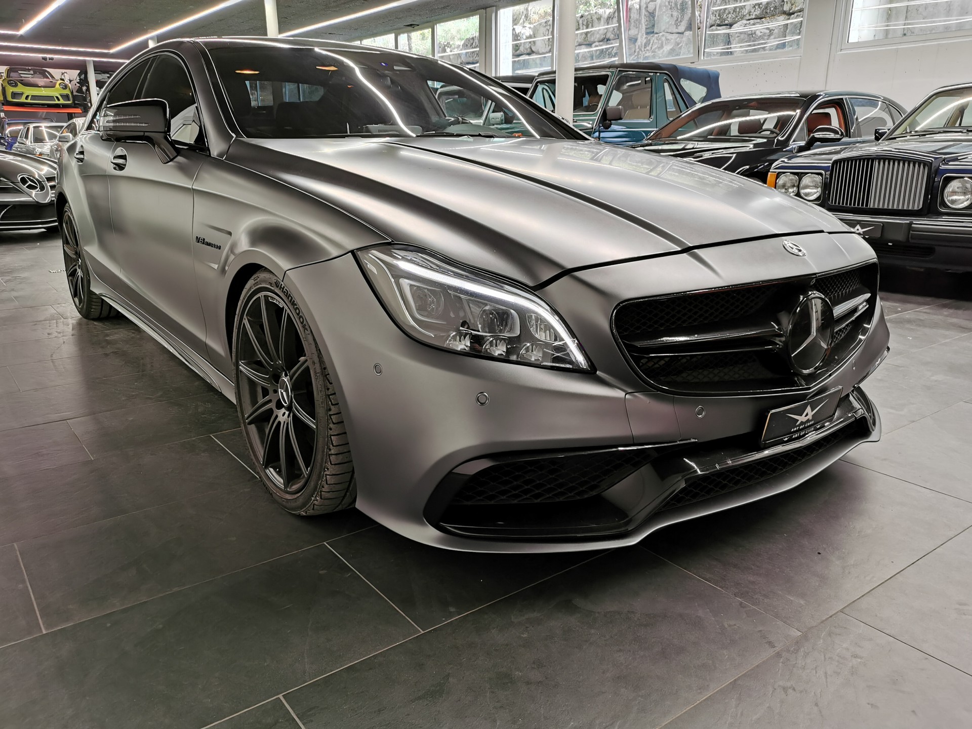 MERCEDES-BENZ CLS 63 AMG S 4Matic 585 PS MANUFAKTUR MAGNO MATT LEDER EXCLUSIVE FACELIFT DISTRONIC 360° DAB ALCANTARA HIMMEL KEYLESS PANO W218-image-13
