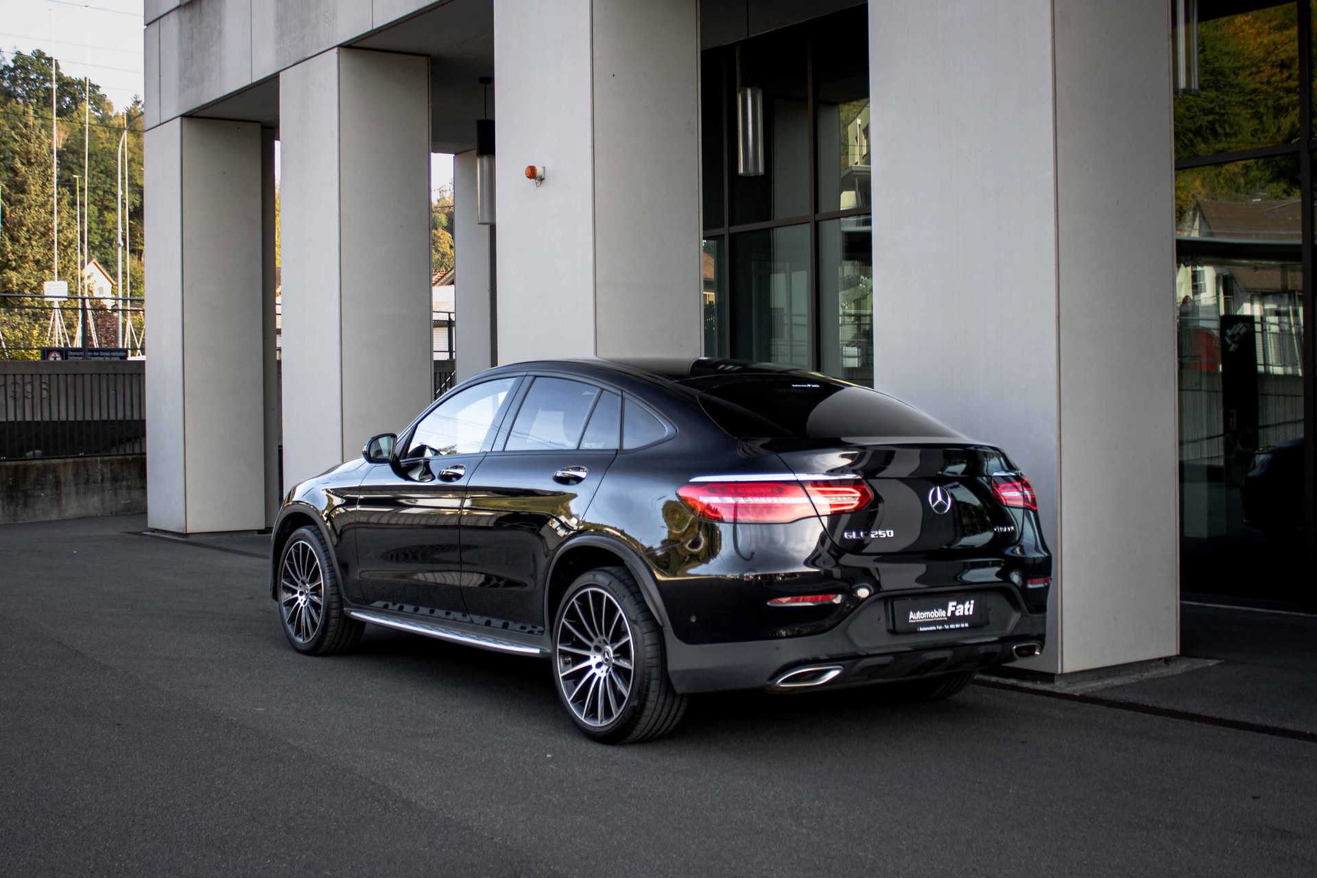 MERCEDES-BENZ GLC Coupé 250 AMG Line 4Matic 9G-Tronic-image-1