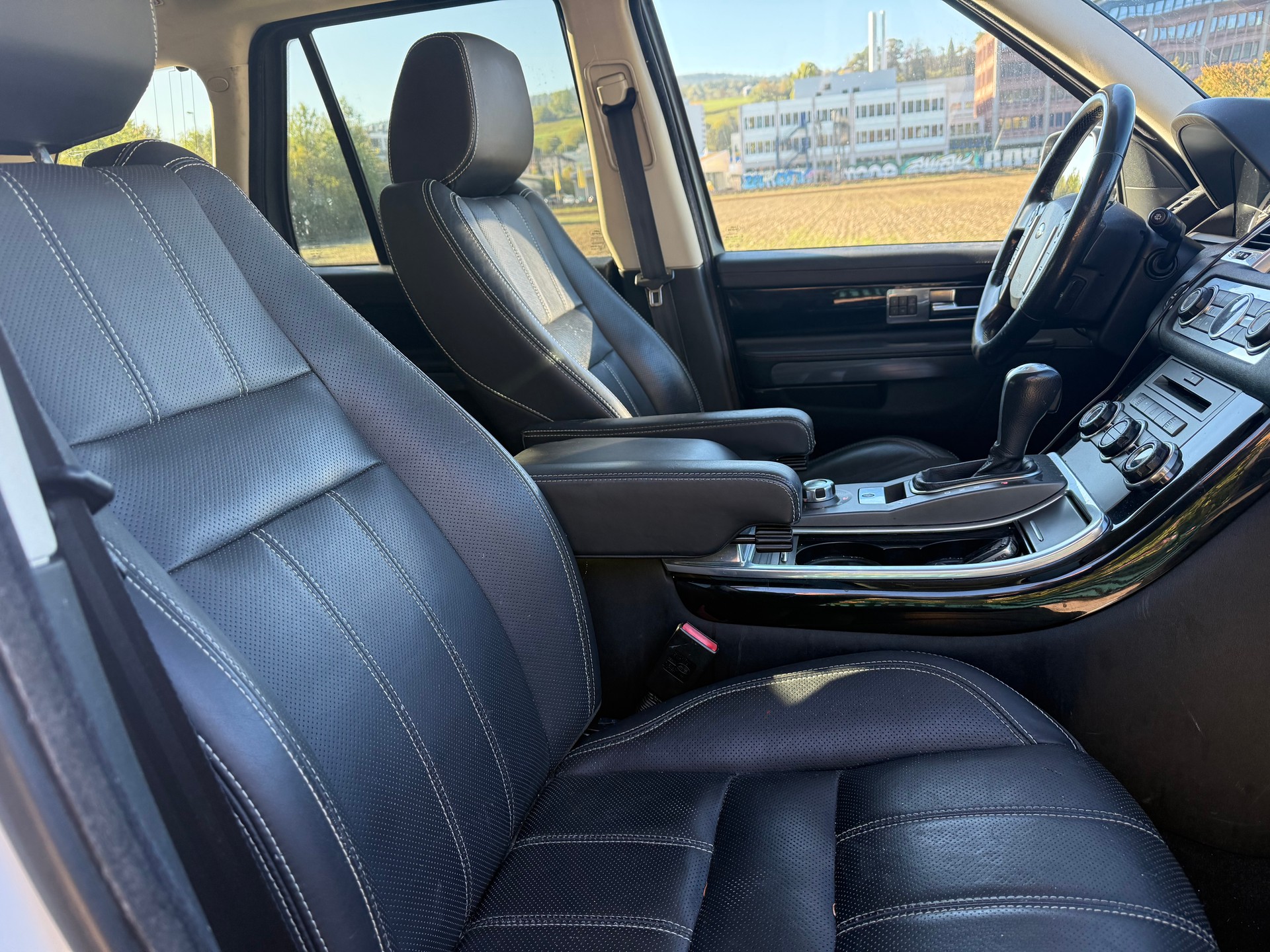 LAND ROVER Range Rover Sport 3.0 TDV6 HSE Automatic-image-7