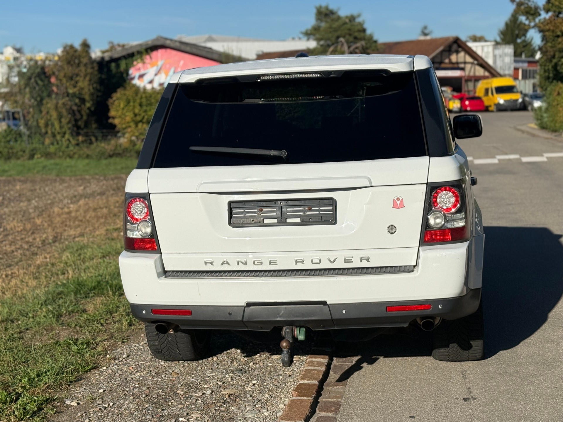 LAND ROVER Range Rover Sport 3.0 TDV6 HSE Automatic-image-4