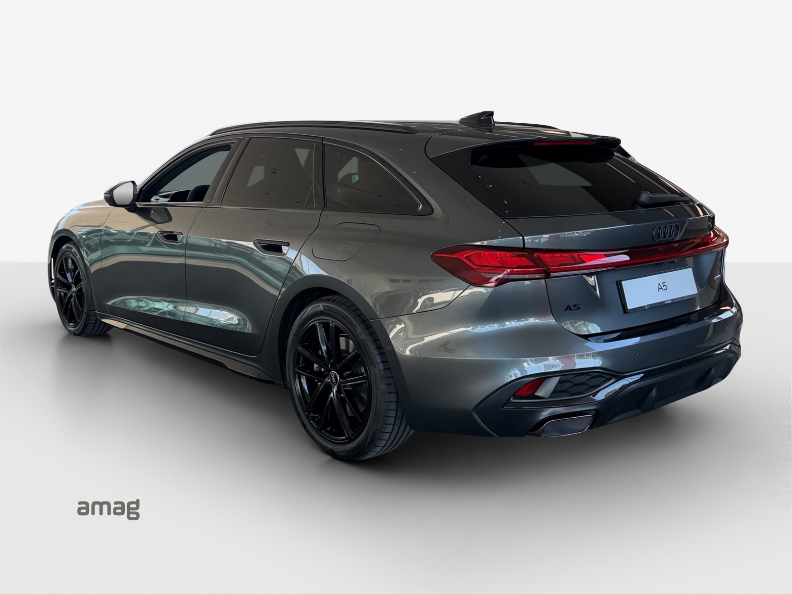 AUDI A5 Avant e-hybrid quattro Attraction 220 kW S tronic-image-2