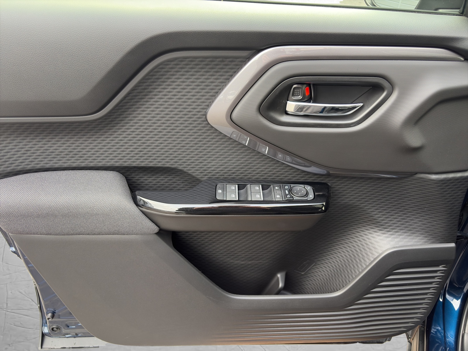 SUZUKI e Vitara Piz Sulai Top 4x4-image-16