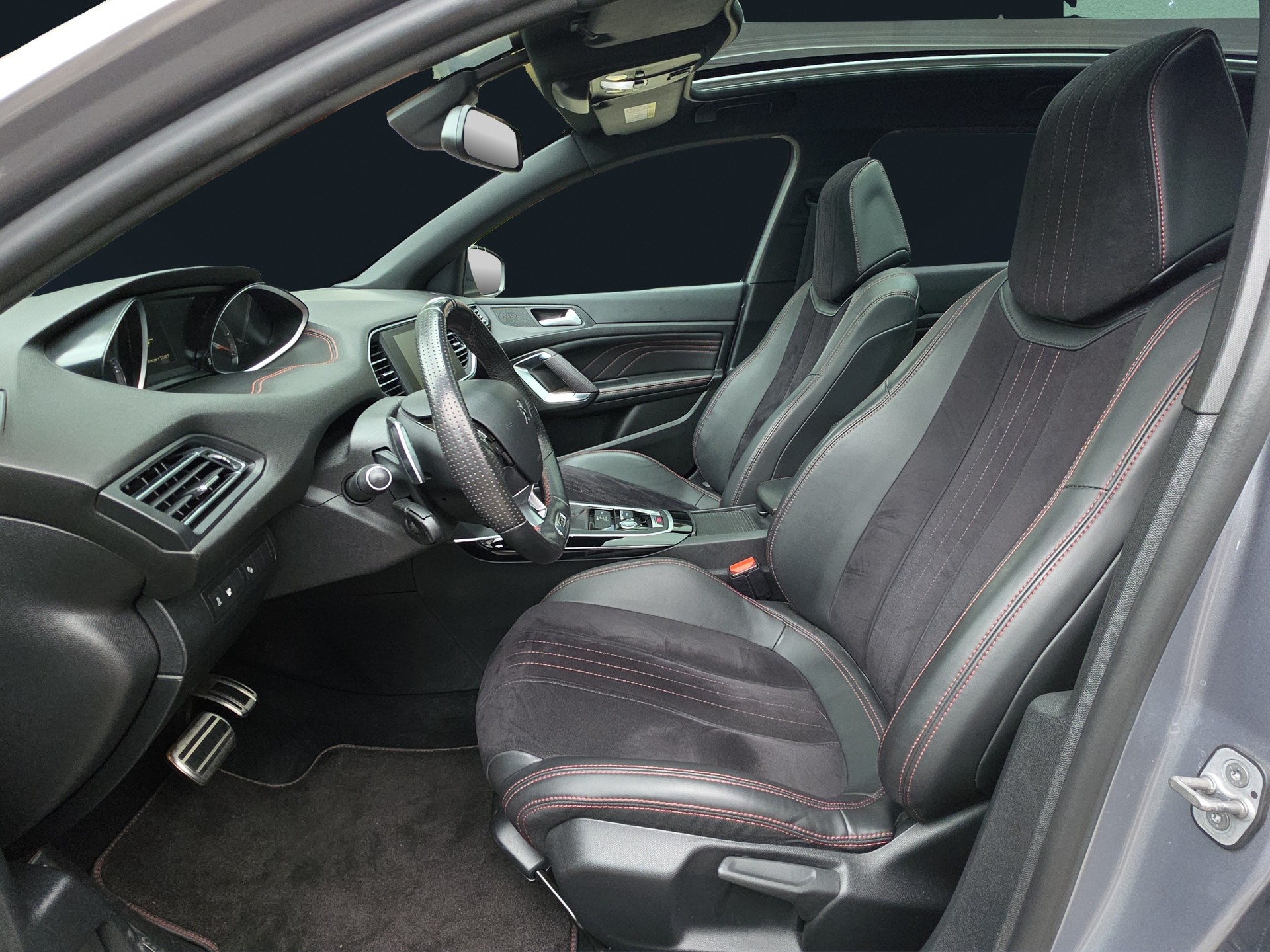 PEUGEOT 308 SW 2.0 BlueHDI GT Automatic-image-9