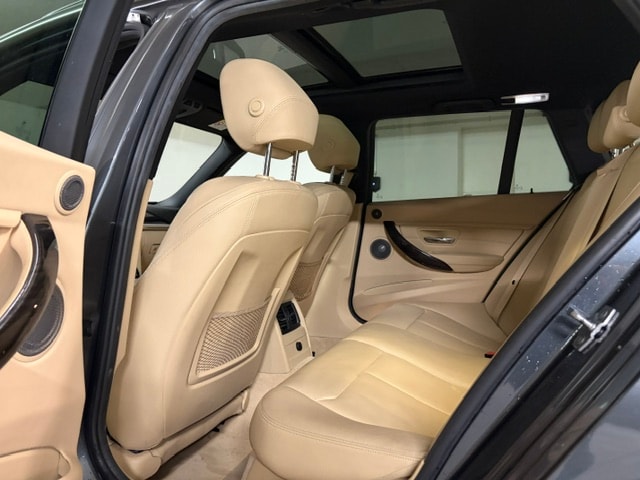 BMW 328i xDrive Touring M Sport | Swiss Vehicle | Exceptional Specification | 8 BMW Wheels Included-image-8