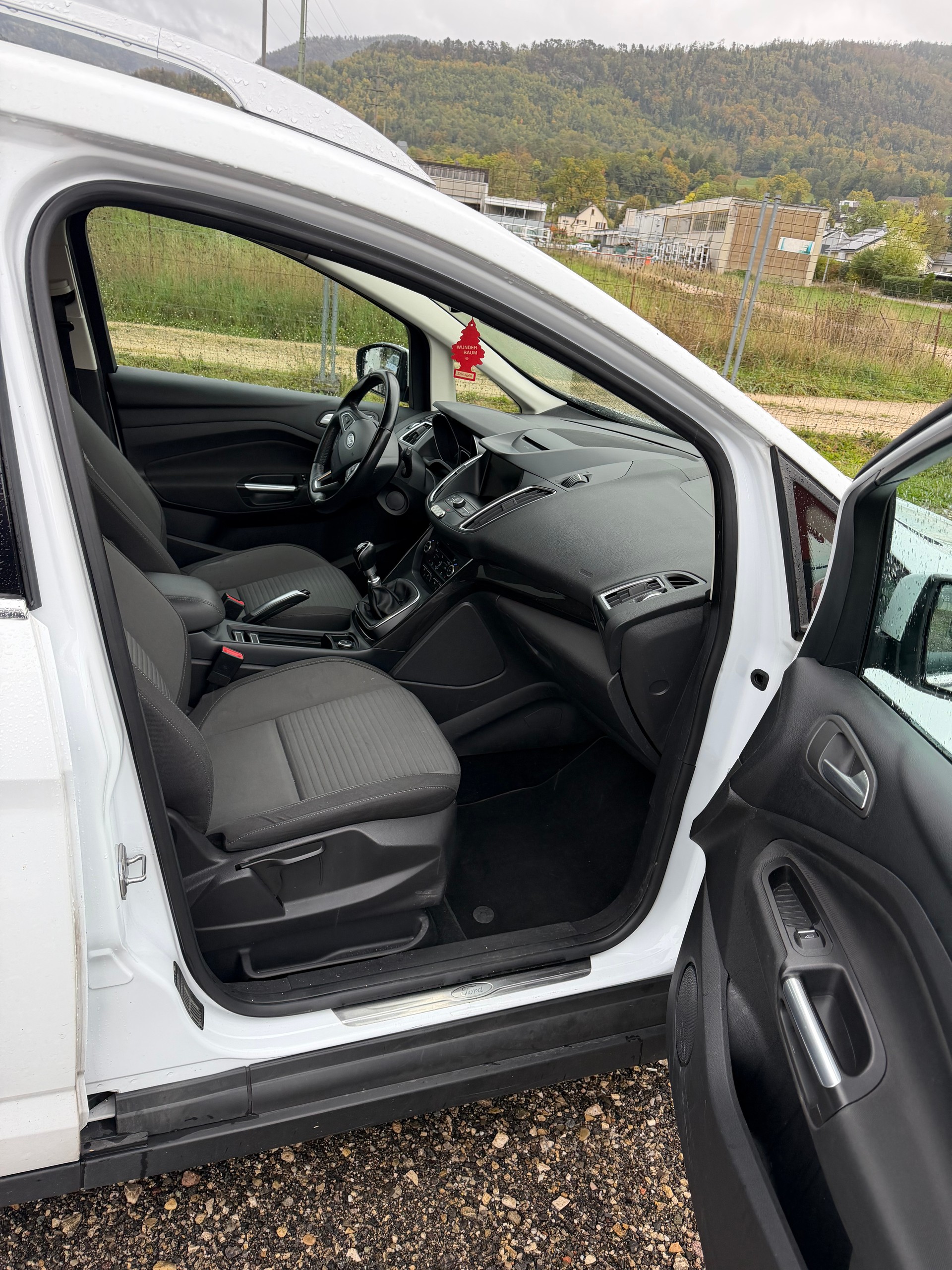 FORD GrC-Max 1.5 SCTi Titanium-image-6
