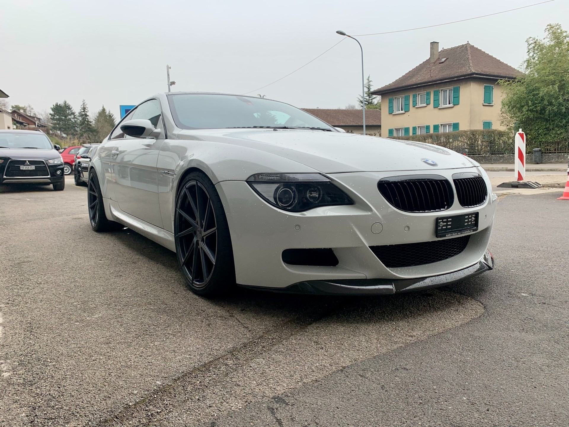 BMW M6-showroom-element-2