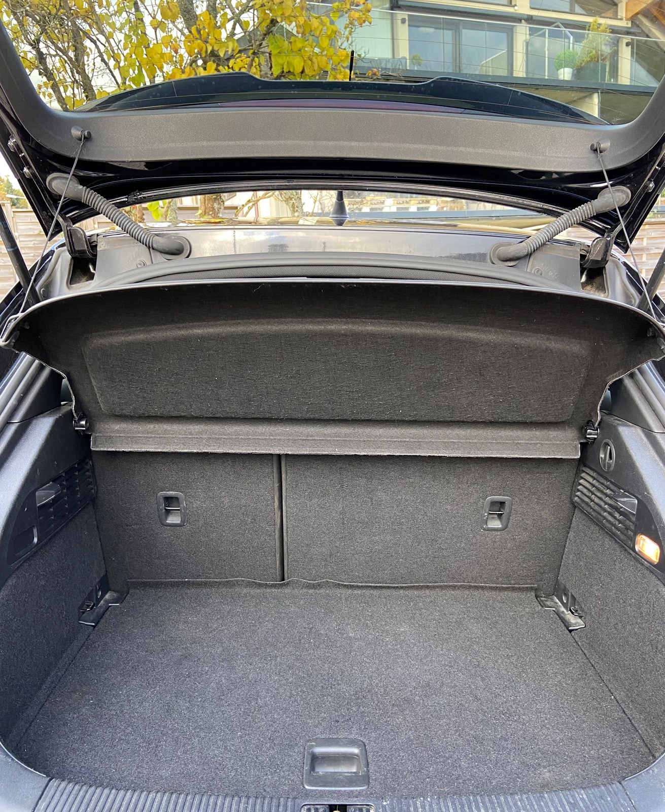 AUDI A1 Sportback 1.6 TDI Ambition S Line-image-6