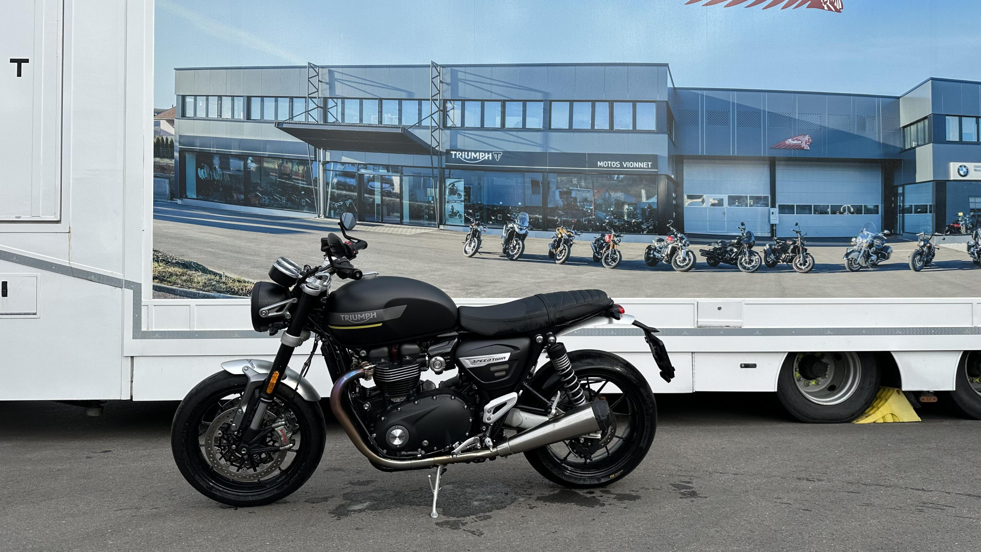TRIUMPH Speed Twin 1200