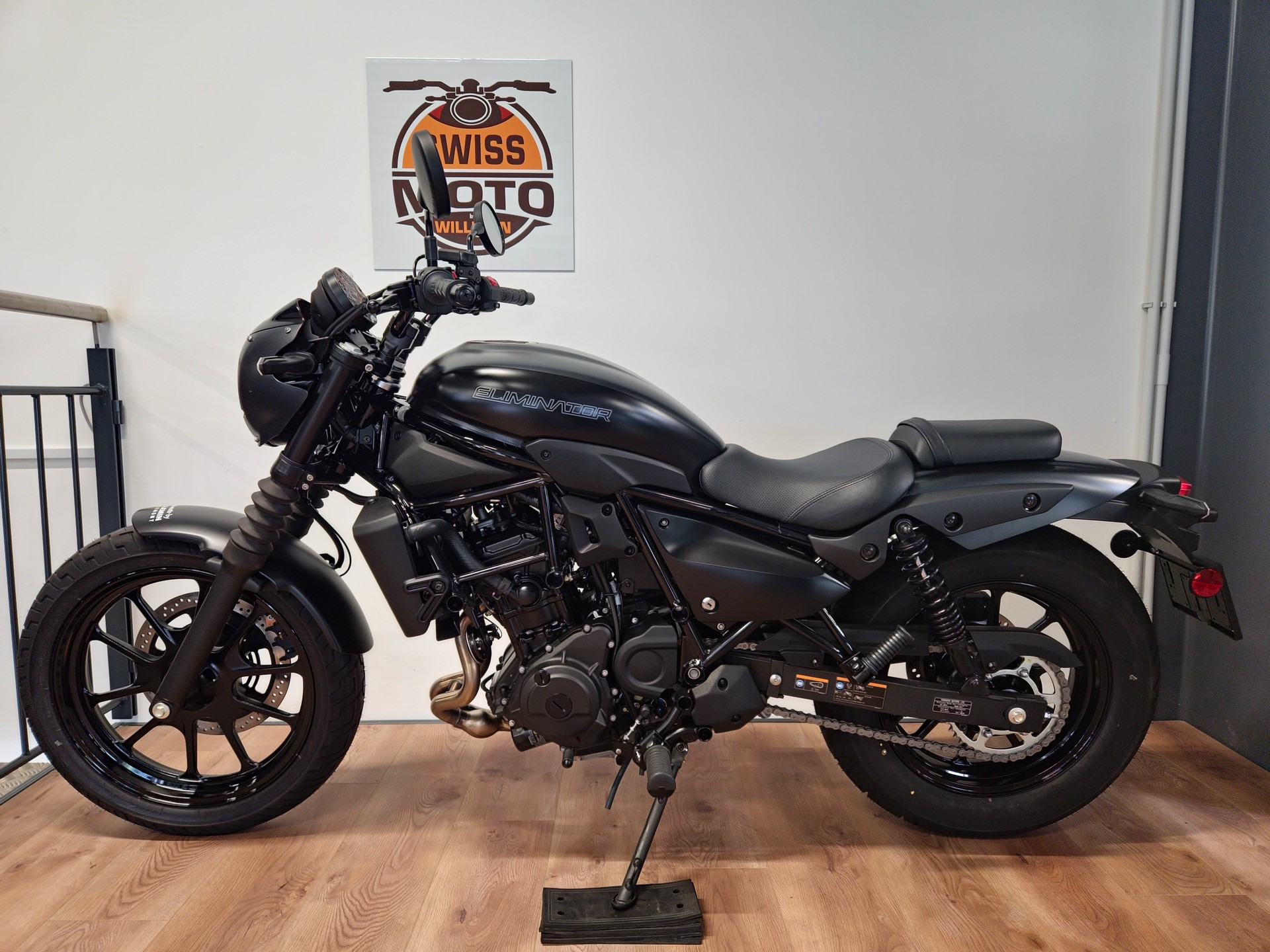 KAWASAKI Eliminator 500 SE