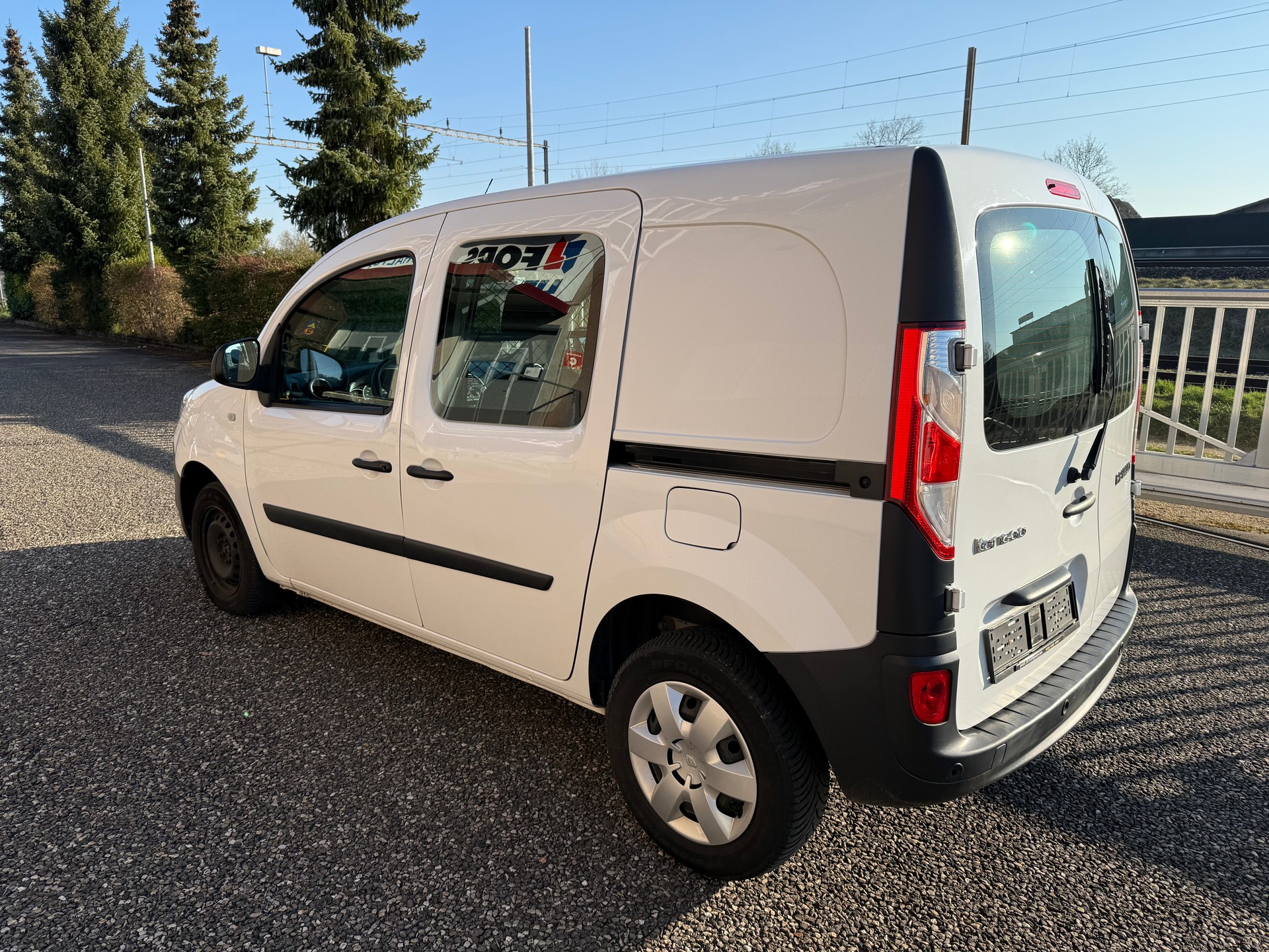 RENAULT Kangoo Medium TCe 115 Business A-image-3