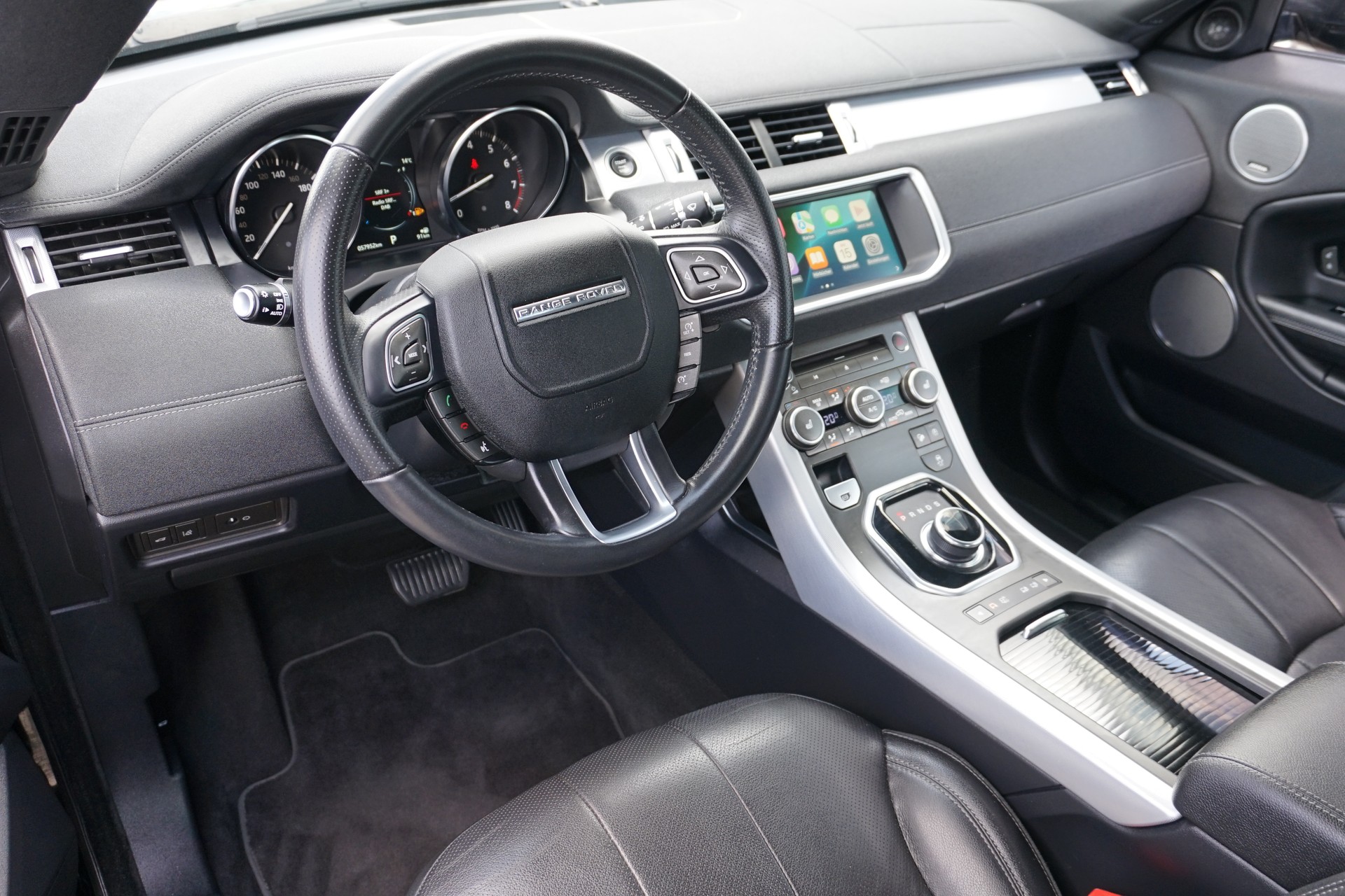 LAND ROVER Evoque 2.0Si4 SE Dynamic Convertible 4WD Automat 241PS mit neuer AHK für 1,5t.Zuglast-image-23