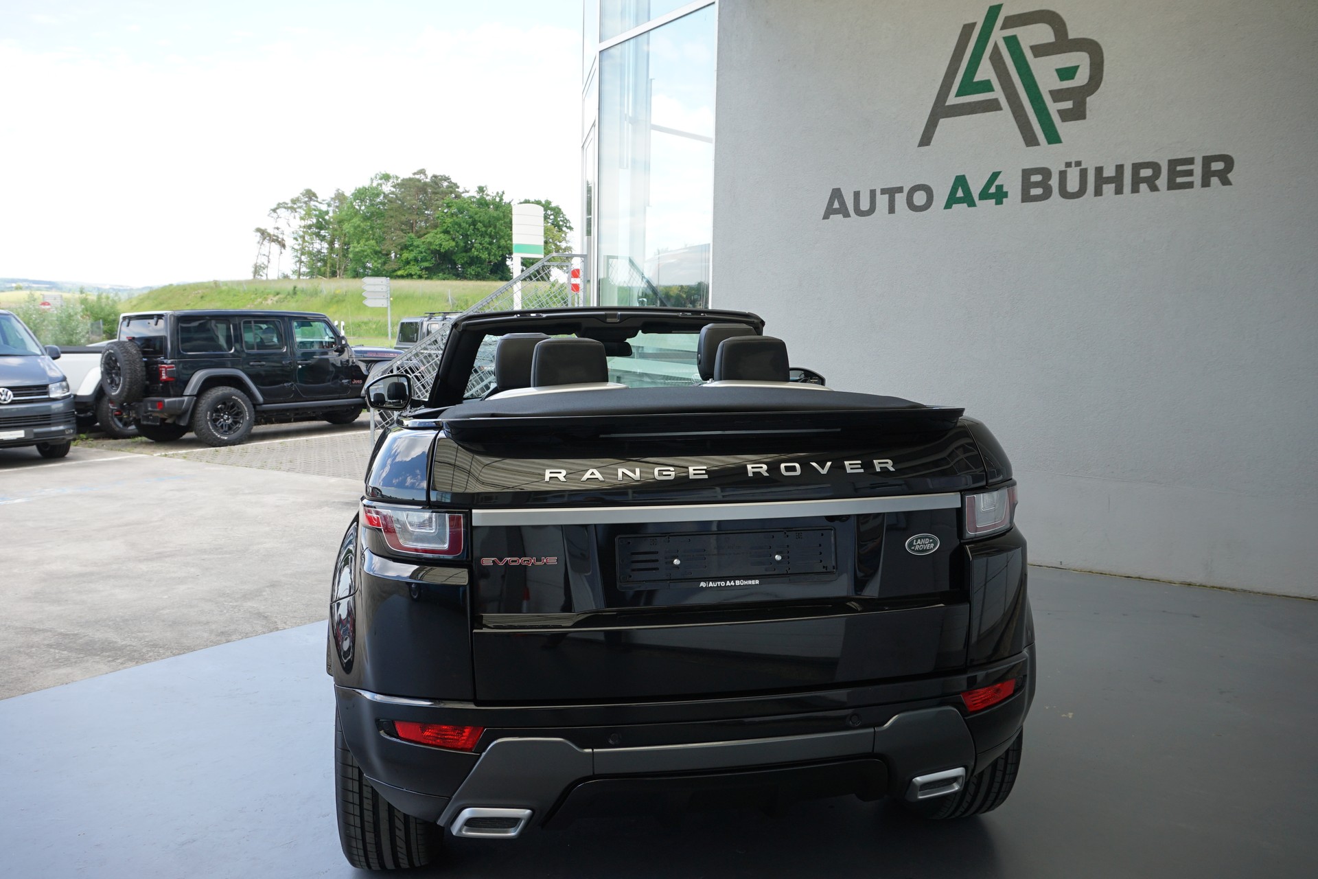 LAND ROVER Evoque 2.0Si4 SE Dynamic Convertible 4WD Automat 241PS mit neuer AHK für 1,5t.Zuglast-image-11
