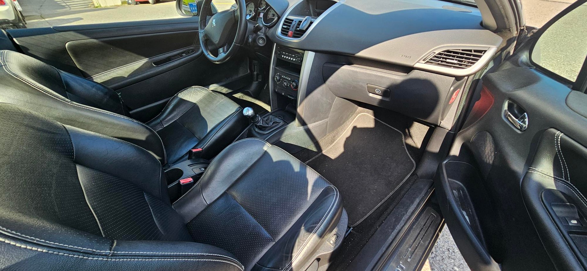 PEUGEOT 207 CC 1.6 16V-image-4