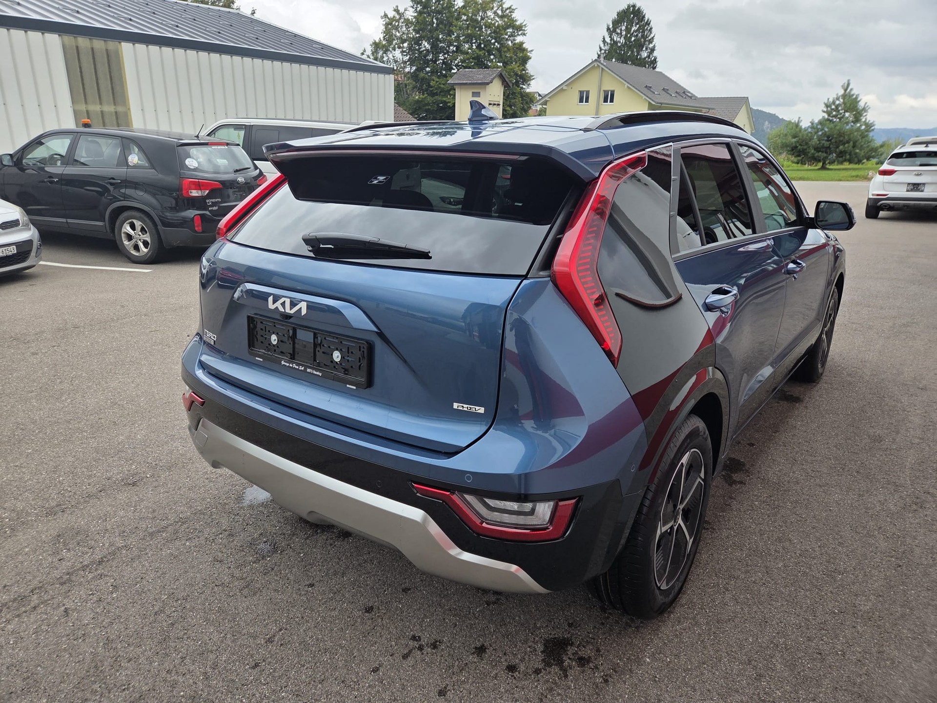KIA Niro 1.6GDi Plug-in Hybrid Style DCT-image-3