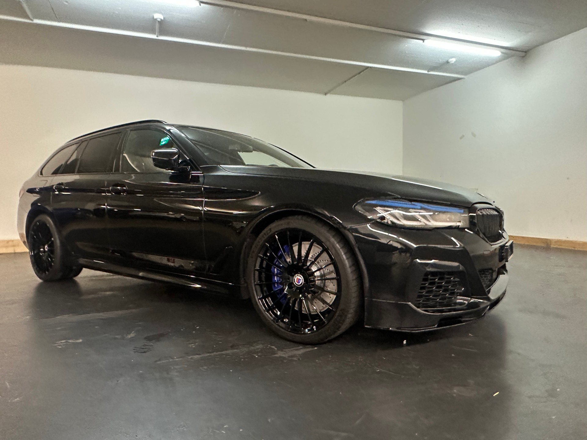 BMW-ALPINA D5 S Touring xDrive Switch-Tronic-image-2