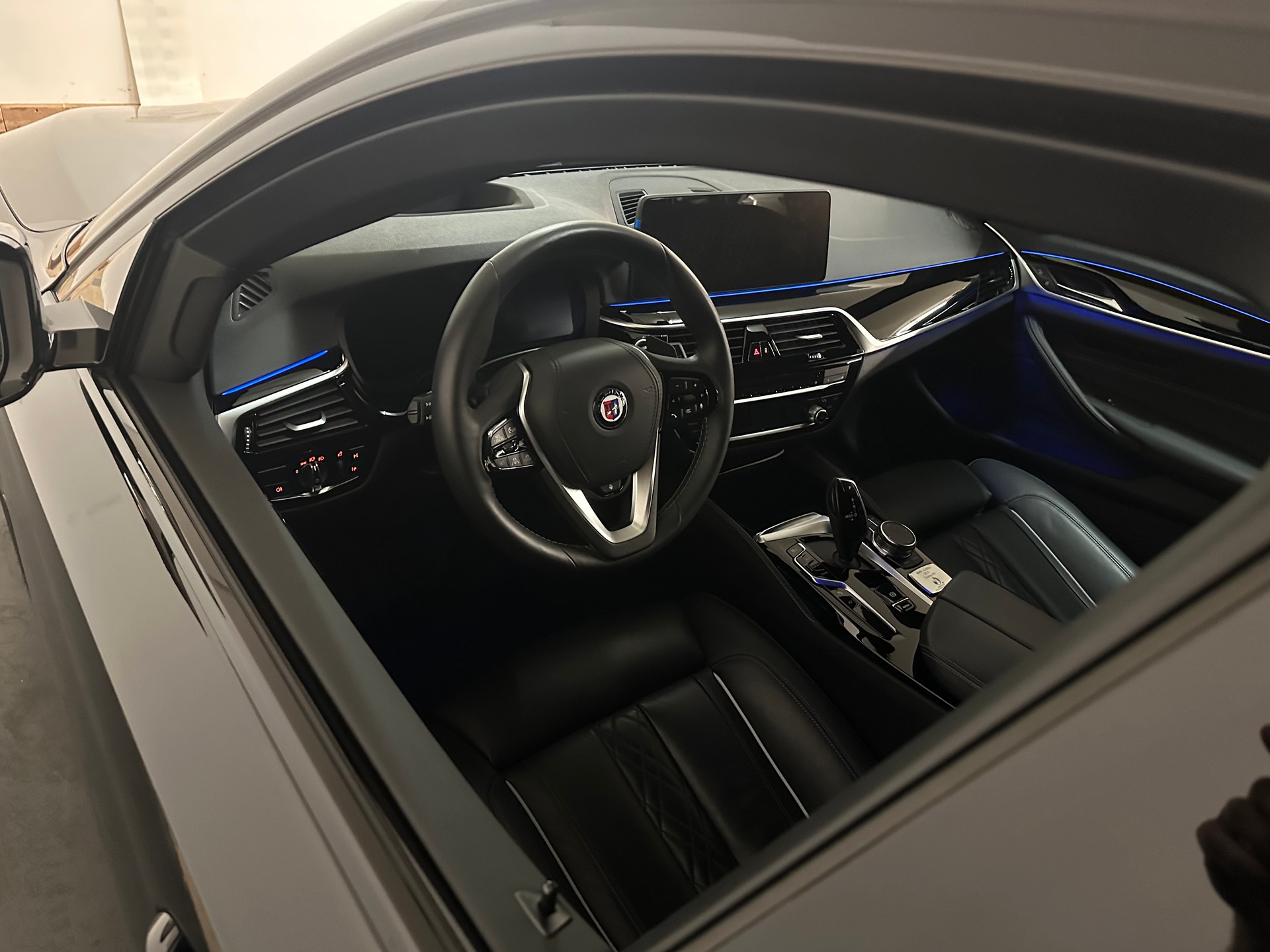 BMW-ALPINA D5 S Touring xDrive Switch-Tronic-image-17