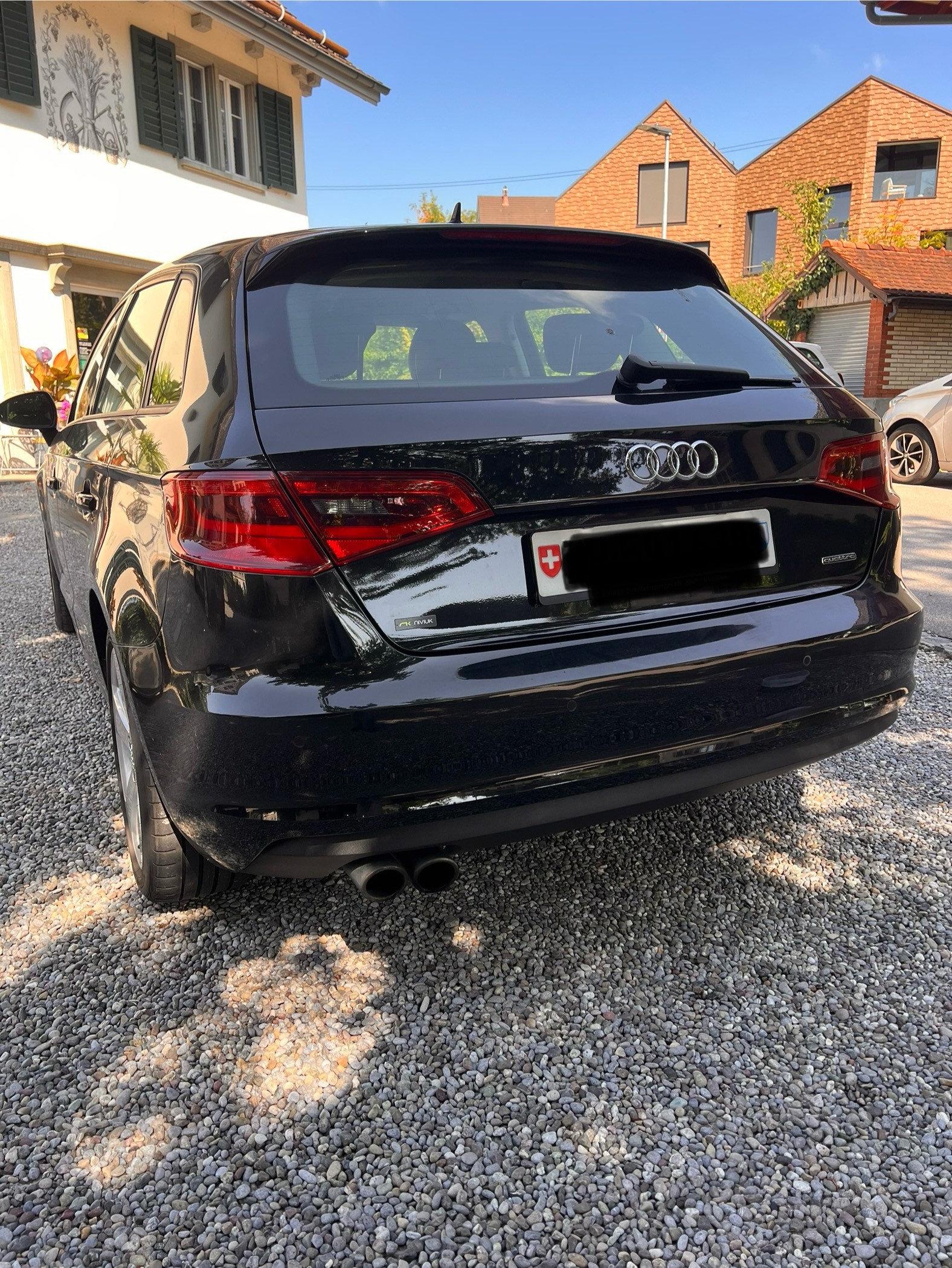 AUDI A3 Sportback 1.8 TFSI Attraction quattro S-tronic-image-1