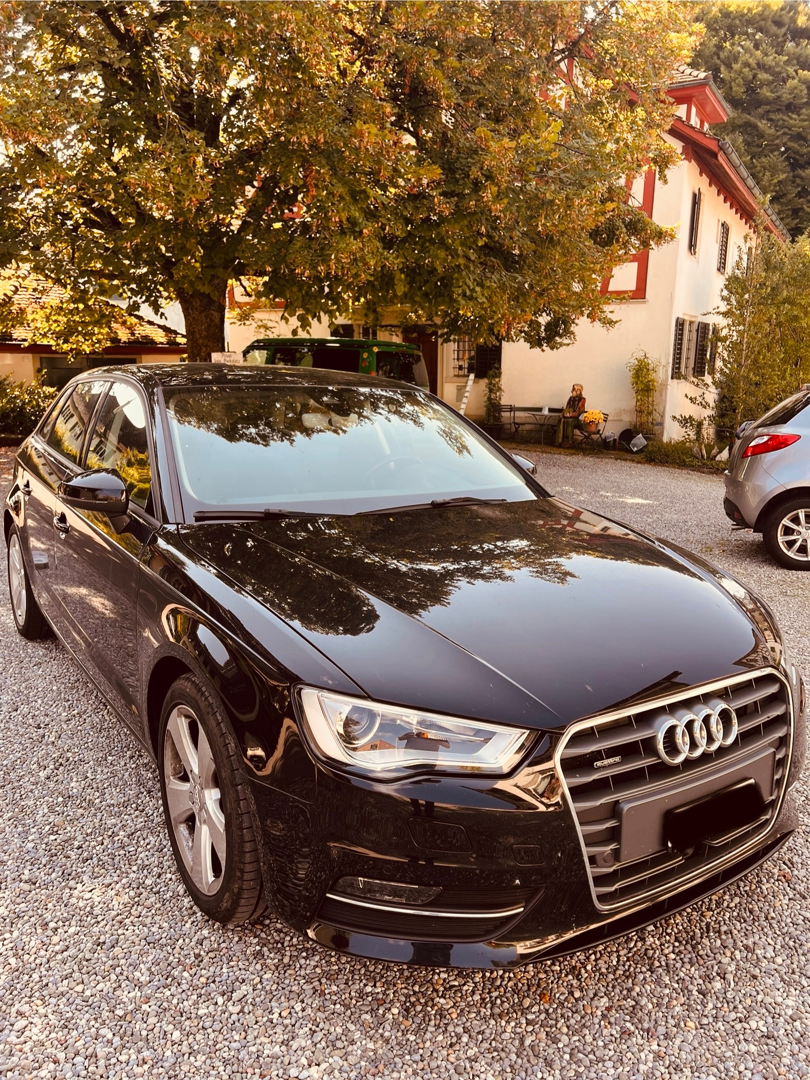 AUDI A3 Sportback 1.8 TFSI Attraction quattro S-tronic-image-2