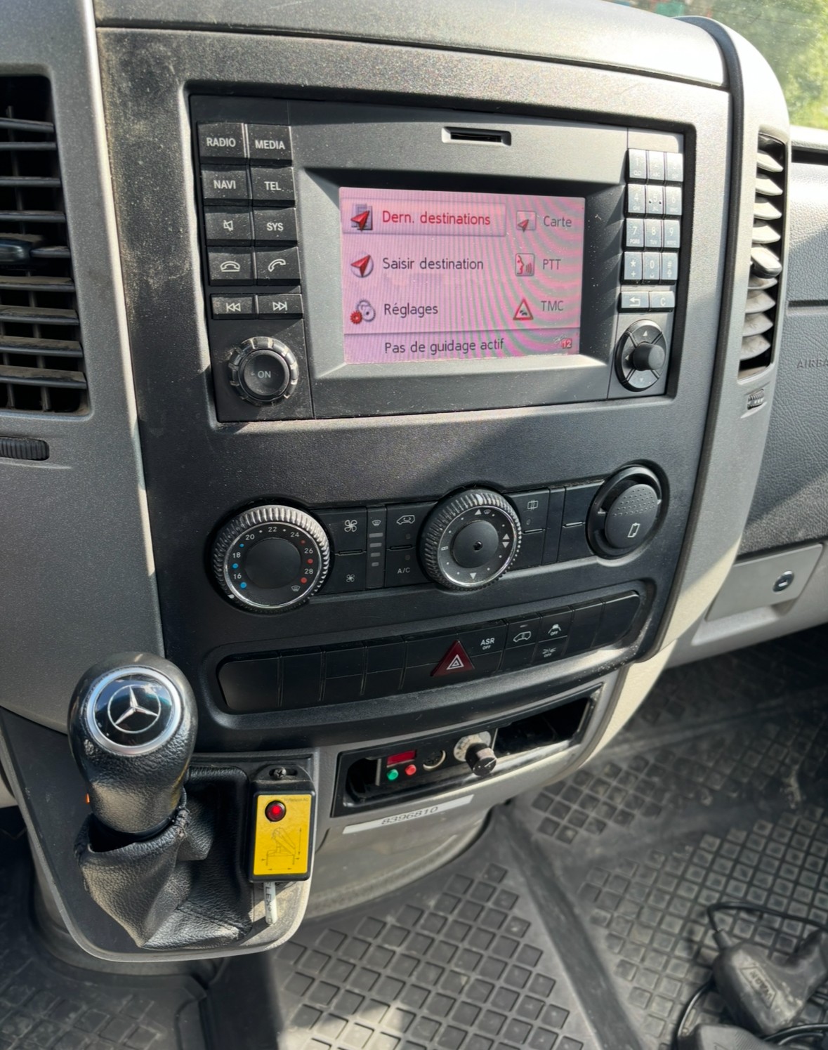 MERCEDES-BENZ Sprinter 316 CDI Standard 4x4 Automat-image-13