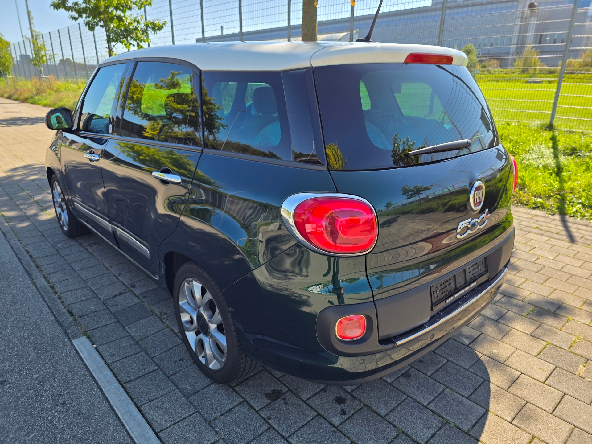 FIAT 500L Living 1.6 JTD Lounge-image-2